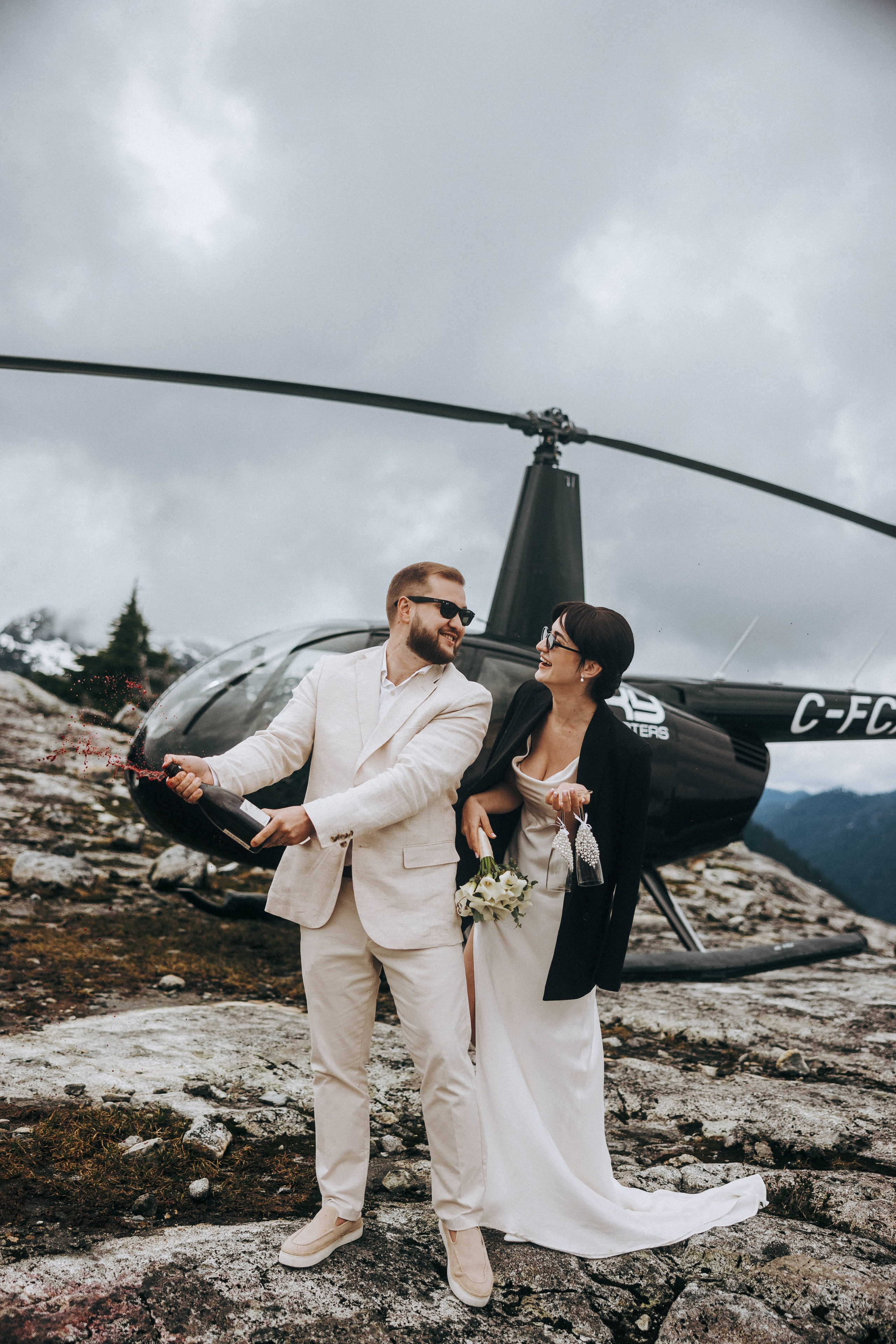 Sky-High Love: Stunning Vancouver Mountain Wedding Shoot by Helicopter. Ivan Skufinsky — wedding and family photographer in Vancouver