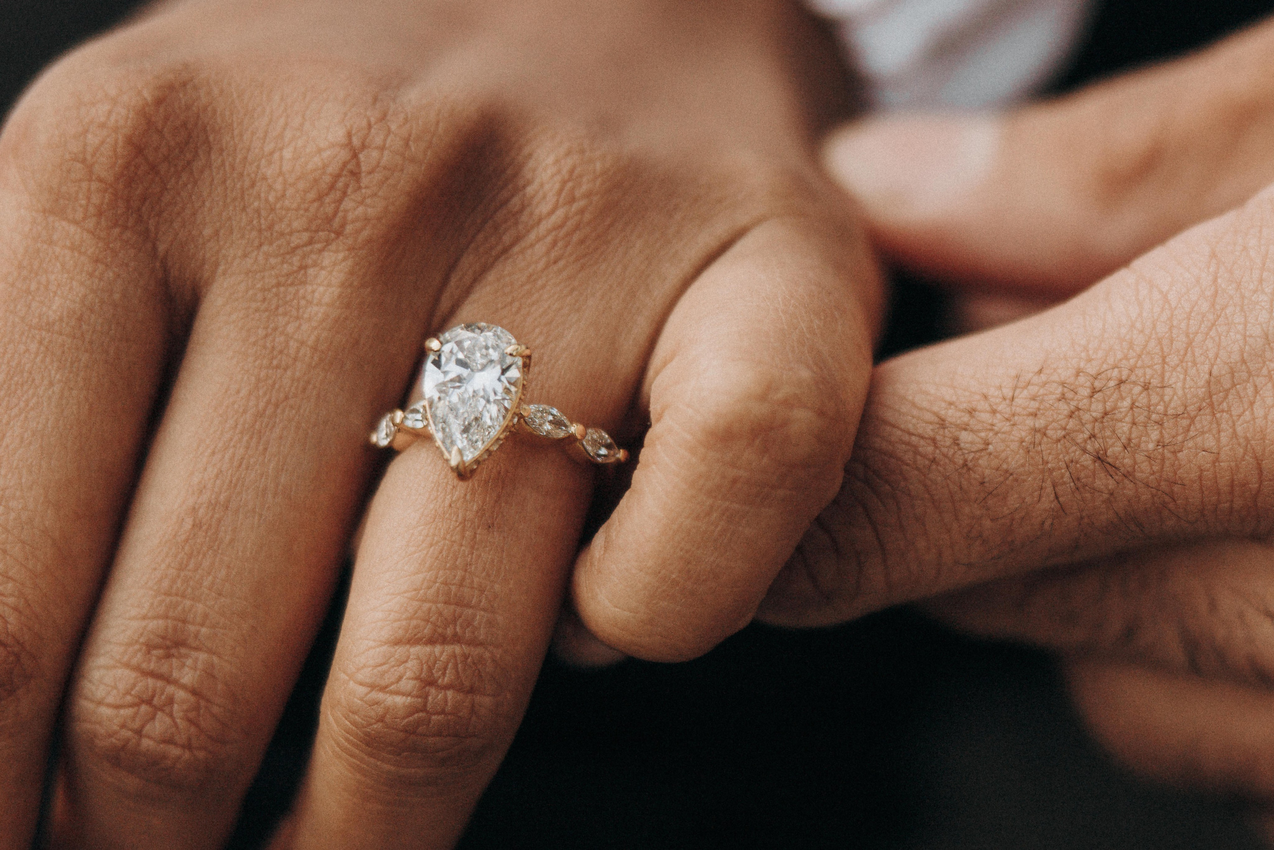 Vancouver Proposal Photographer | Engagement & Yacht Photoshoot. Ivan Skufinsky — wedding and family photographer in Vancouver