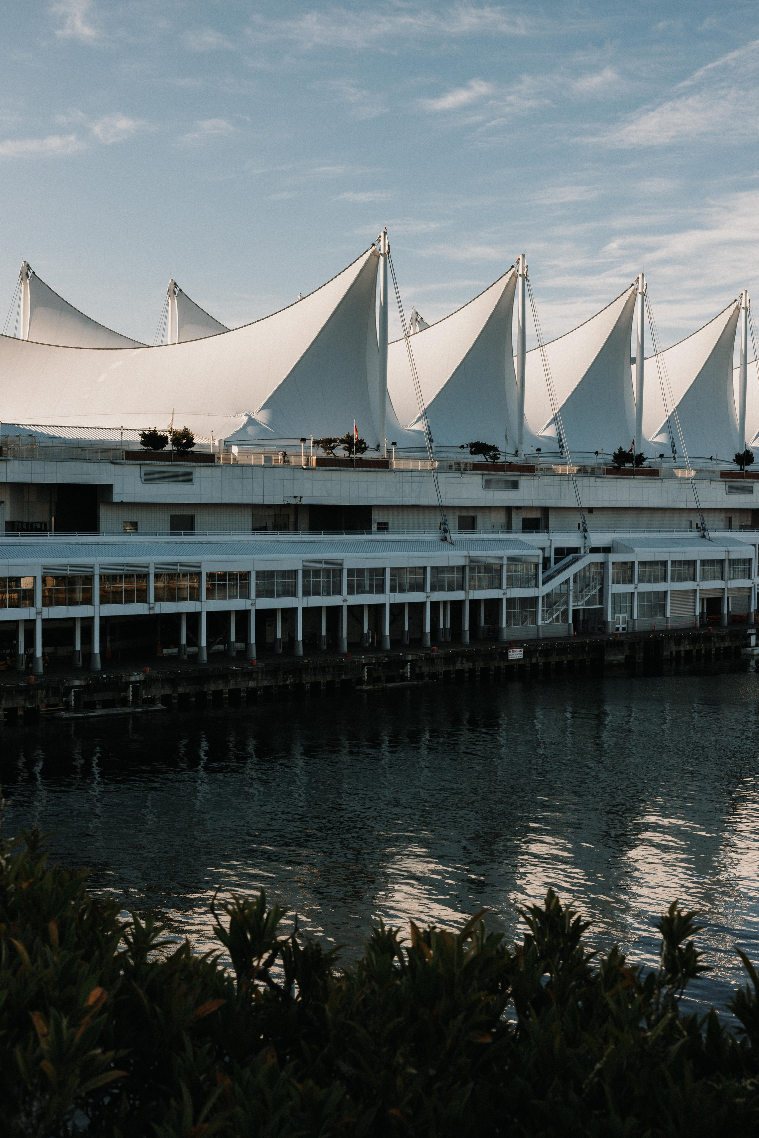 Engagement photographer vancouver. Ivan Skufinsky — wedding and family photographer in Vancouver