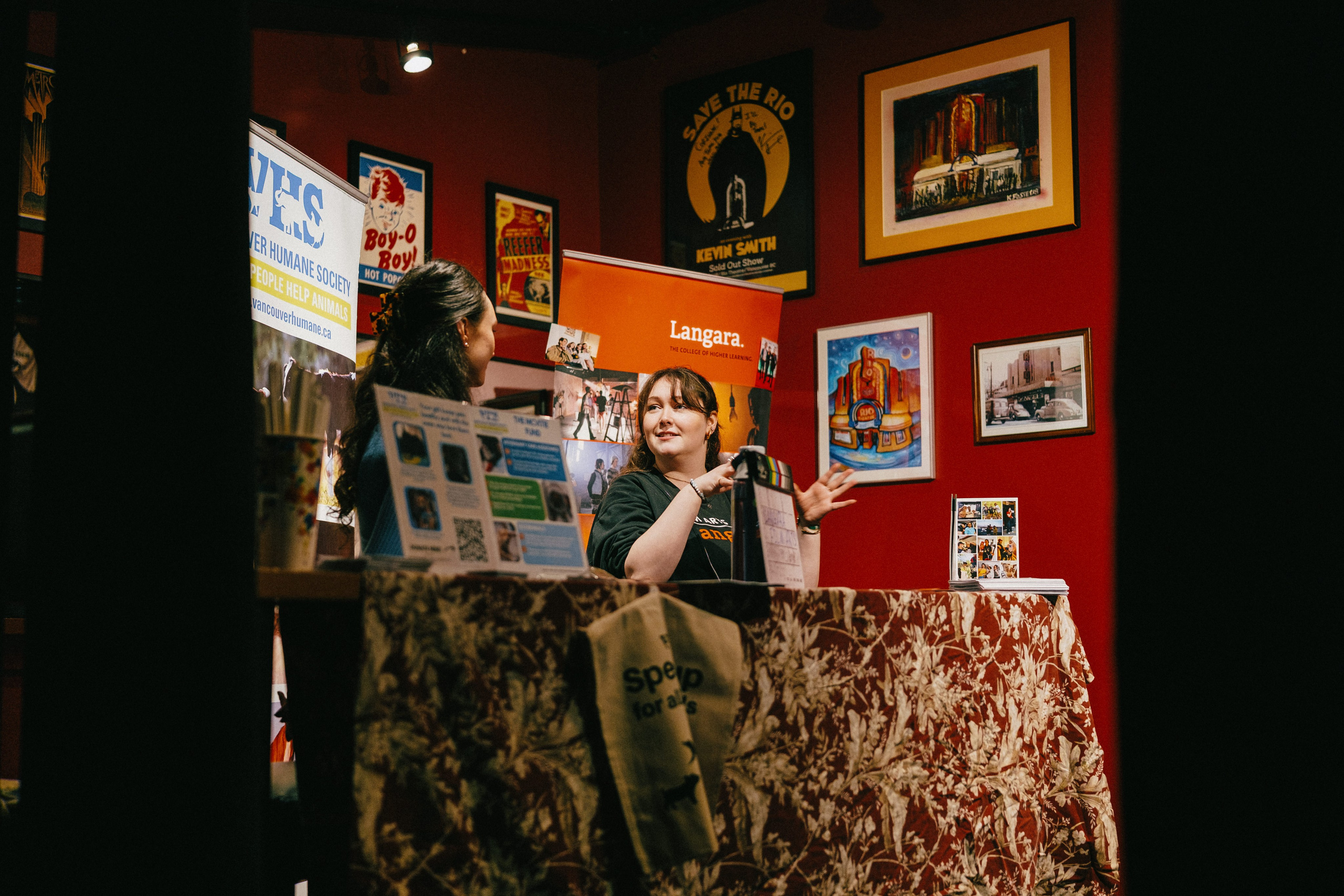 Film Premiere at Rio Theatre, Vancouver — “WAR TAILS”. Ivan Skufinsky — wedding and family photographer in Vancouver