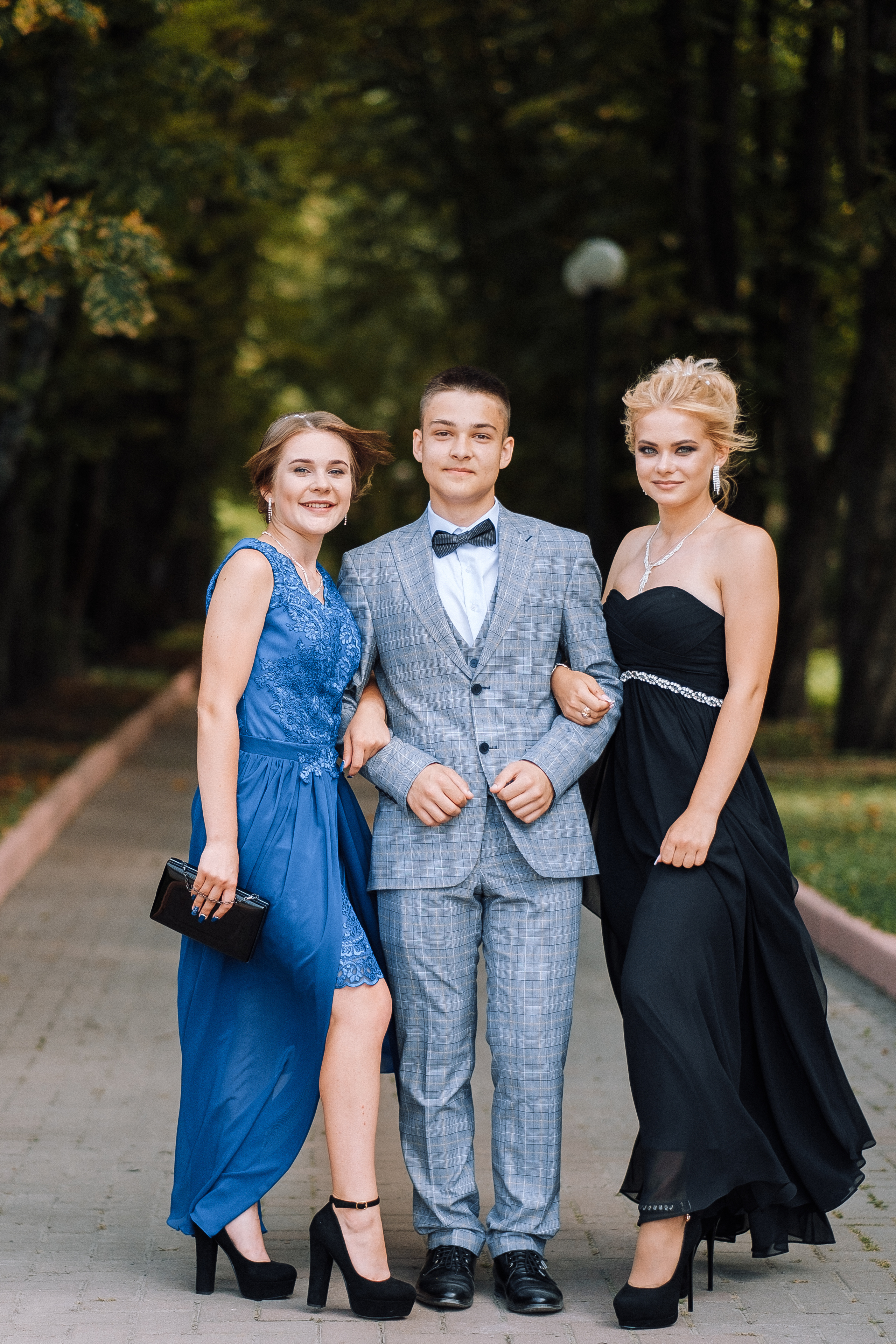 Выпускной школа номер 3. Хмельник. Ivan Skufinsky — wedding and family photographer in Vancouver