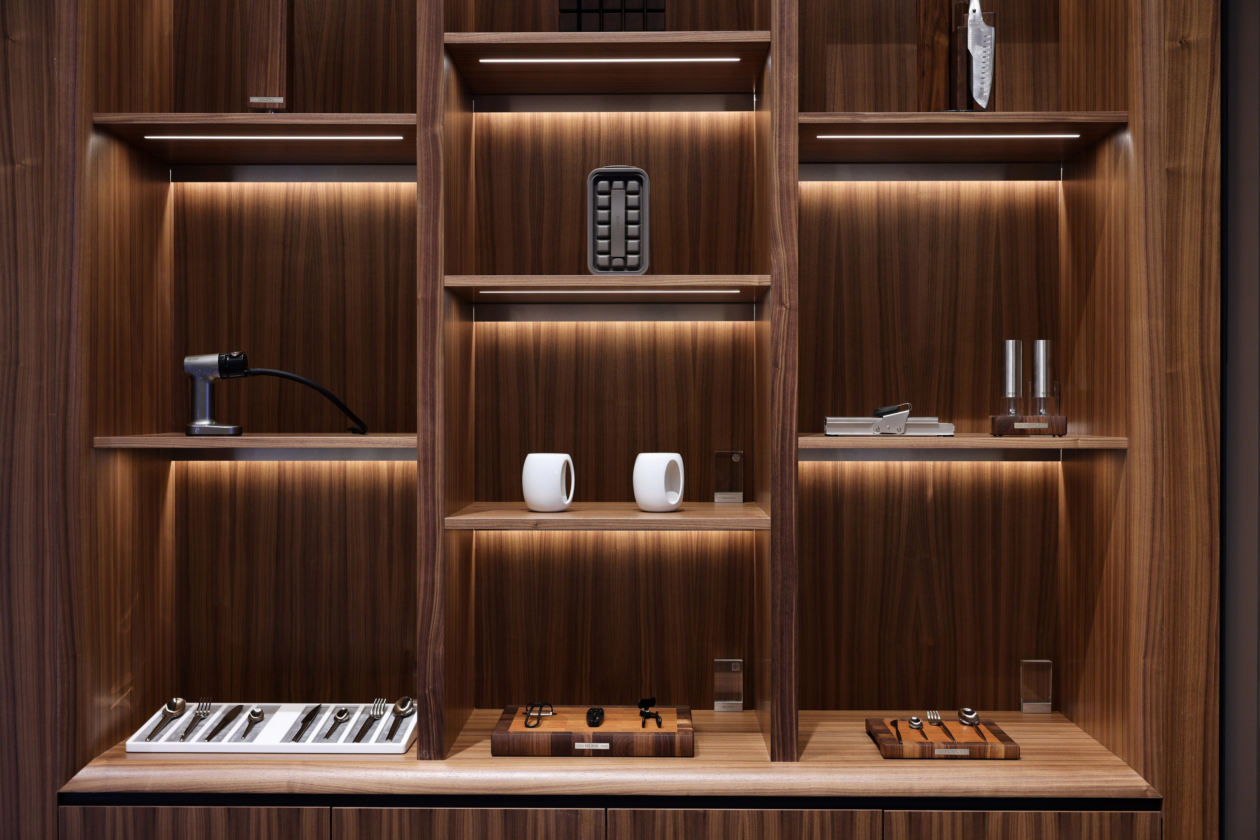 Интерьерный фотограф. Showroom Bork. Ivan Skufinsky — wedding and family photographer in Vancouver