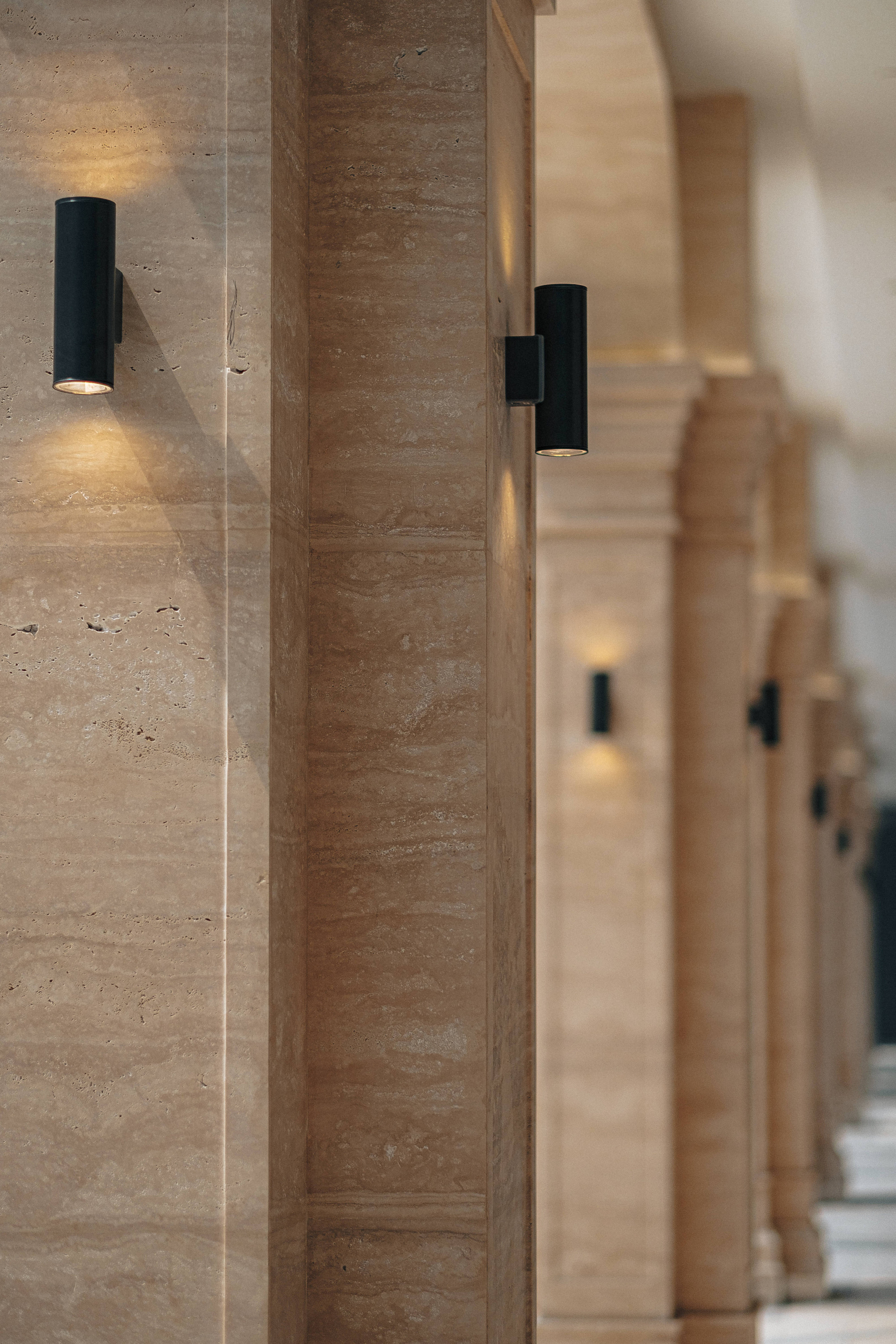 INTERIOR RETROVILLE. Ivan Skufinsky — wedding and family photographer in Vancouver