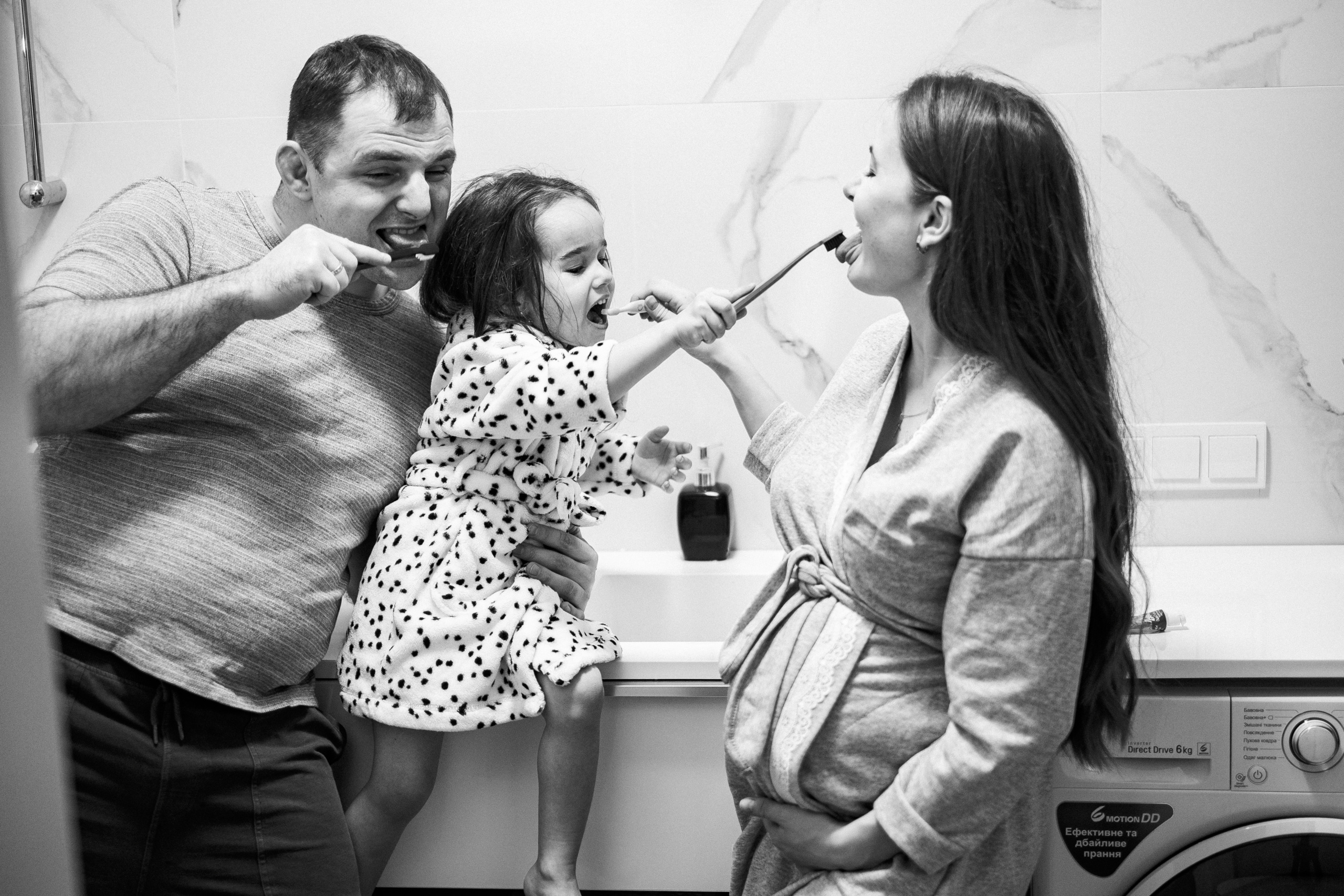 Марина+Андрей+Лиза+Животик. Ivan Skufinsky — wedding and family photographer in Vancouver