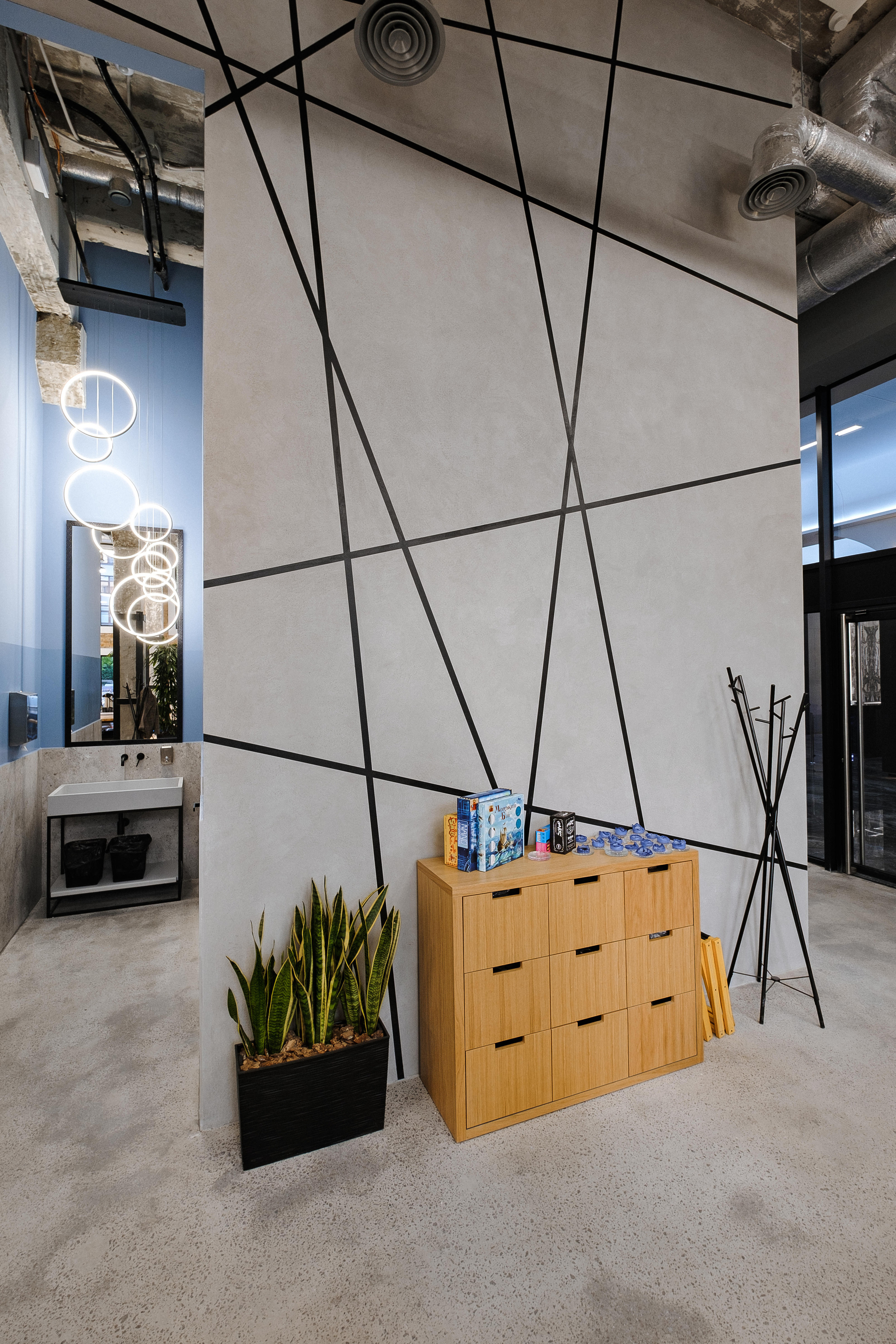 COFFEE HOUSE ТУТ БУДЕ. Ivan Skufinsky — wedding and family photographer in Vancouver