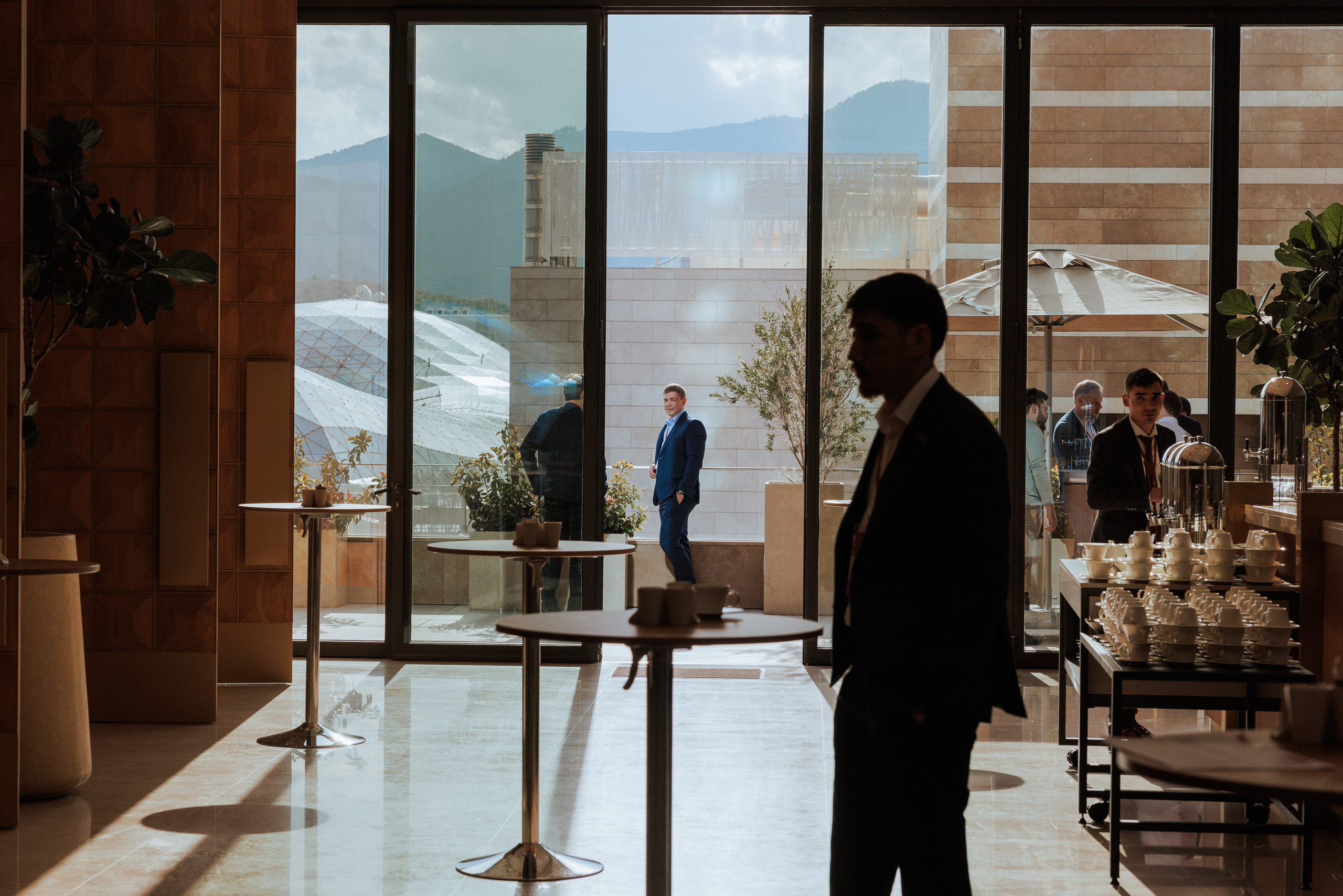 EXECUTIVE RETREAT Izmir Confidence Information Services. Ivan Skufinsky — wedding and family photographer in Vancouver