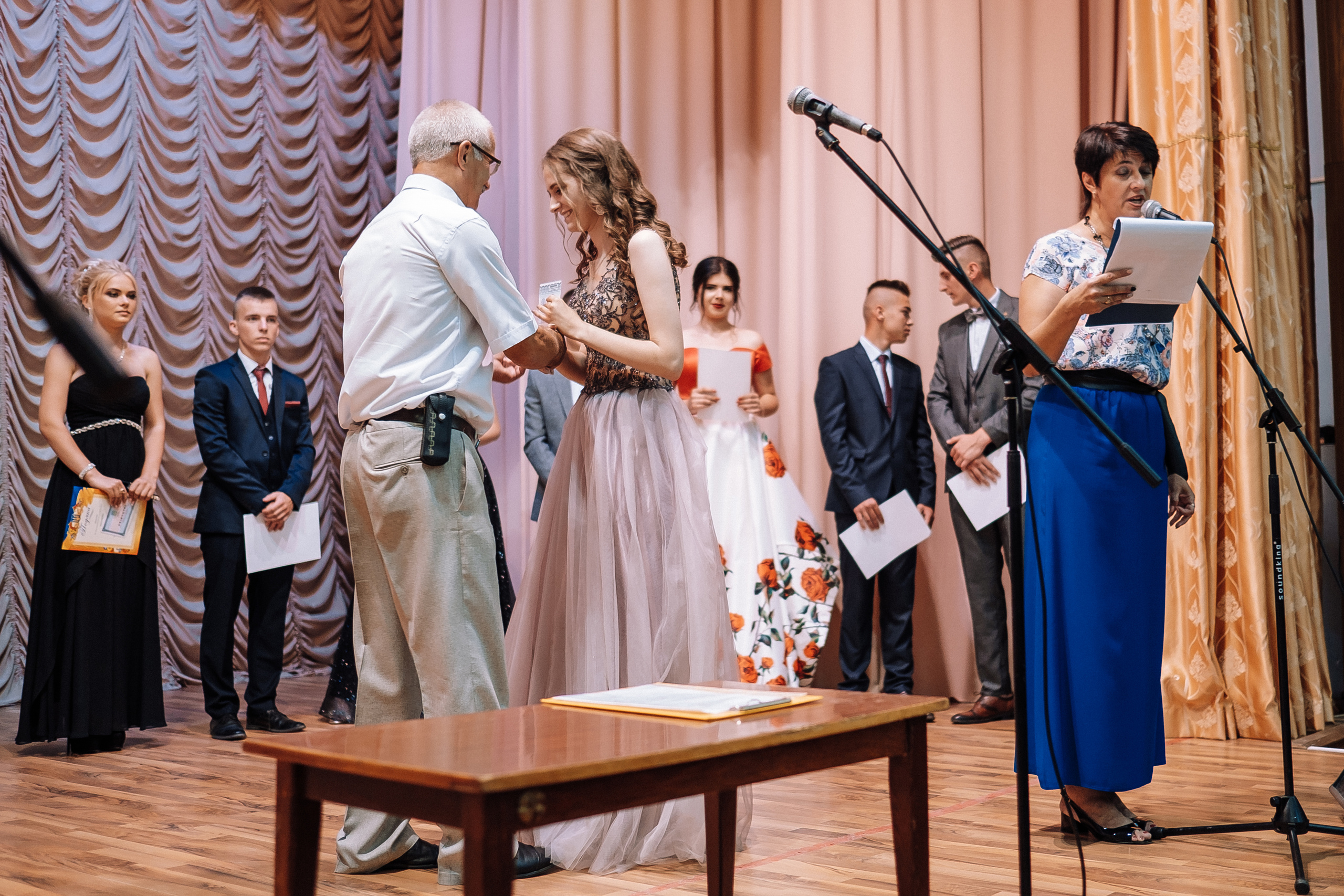 Выпускной школа номер 3. Хмельник. Ivan Skufinsky — wedding and family photographer in Vancouver