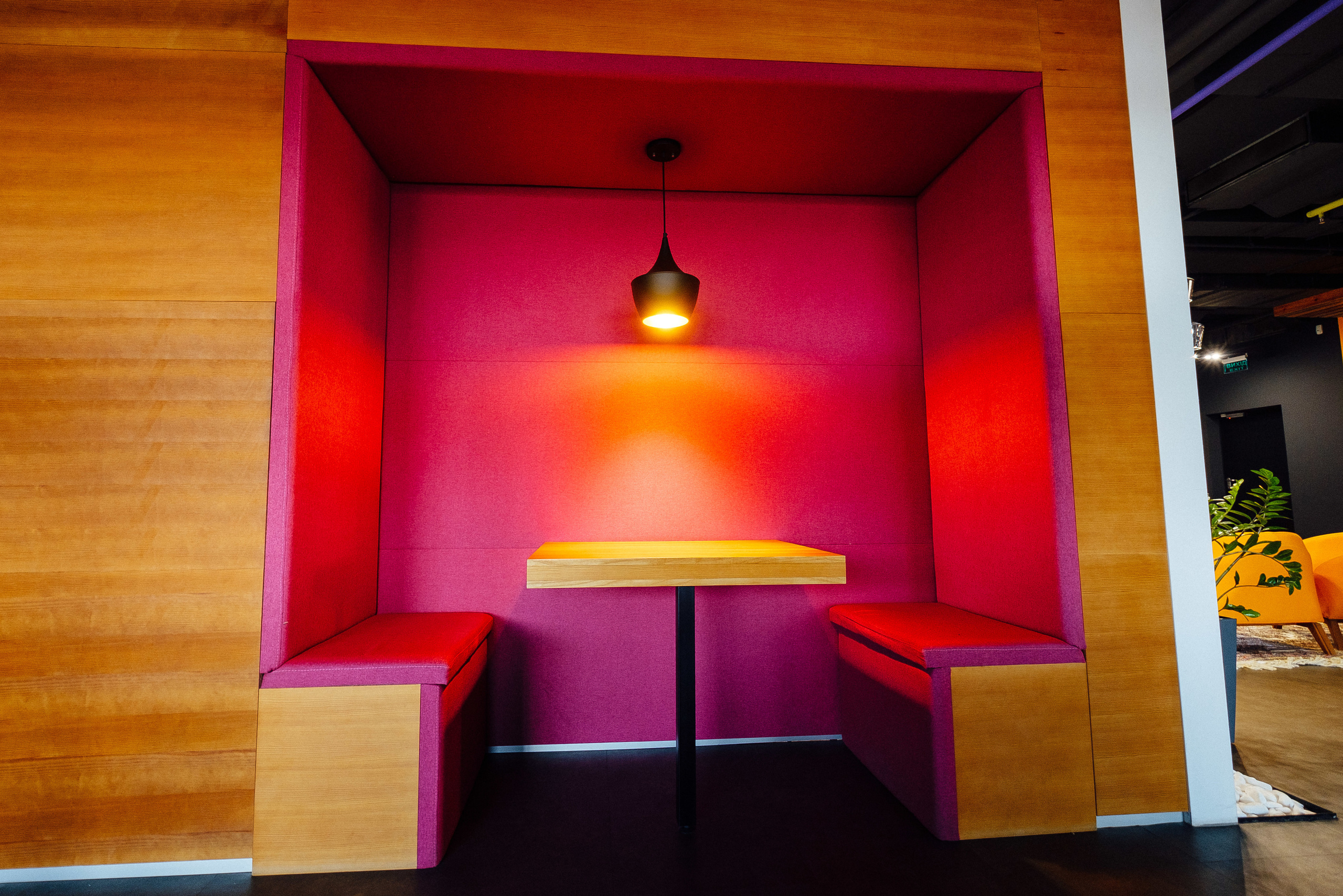 Фотоэкскурсия в компанию OLX. Ivan Skufinsky — wedding and family photographer in Vancouver