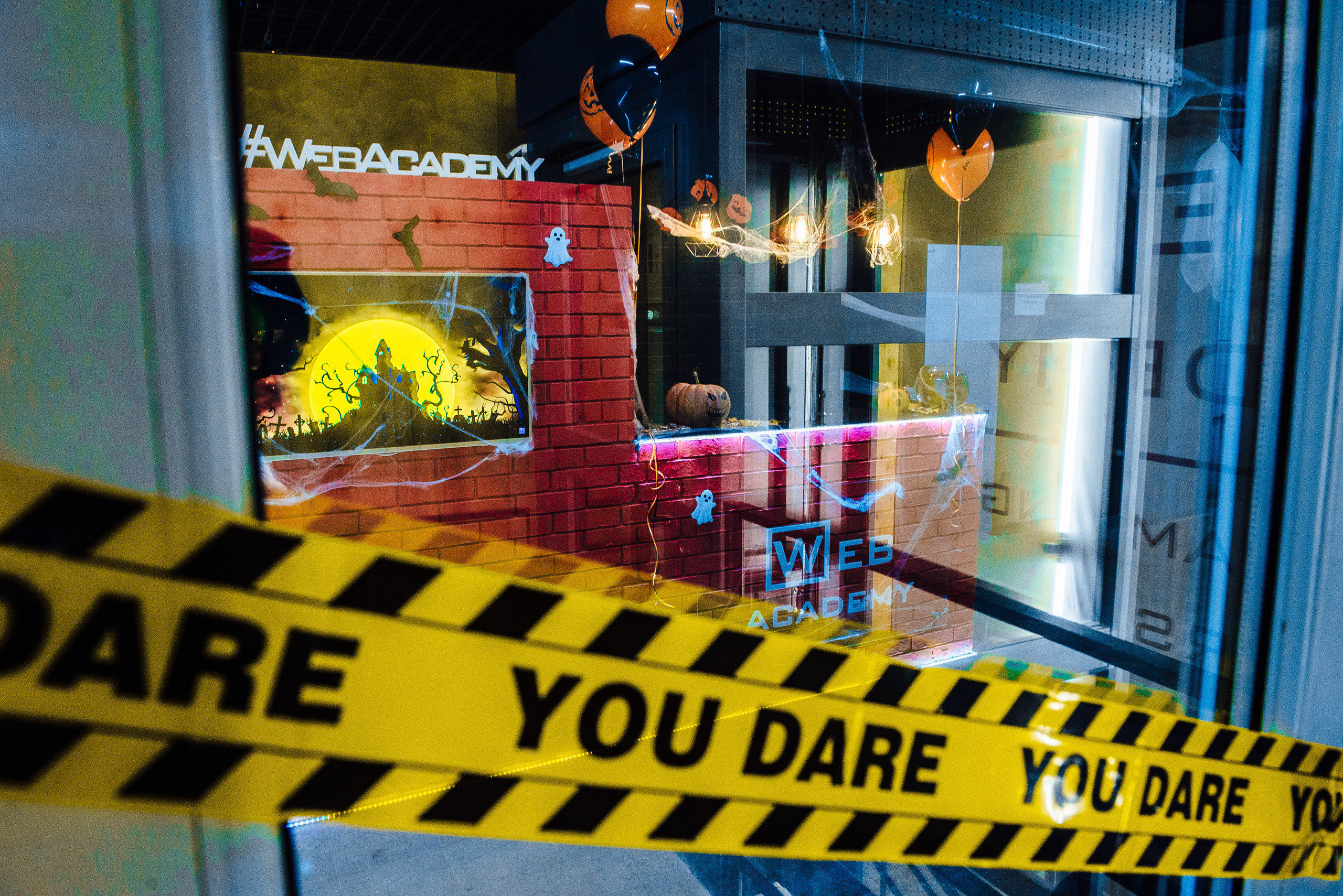 Фотограф на Helloween. Ivan Skufinsky — wedding and family photographer in Vancouver