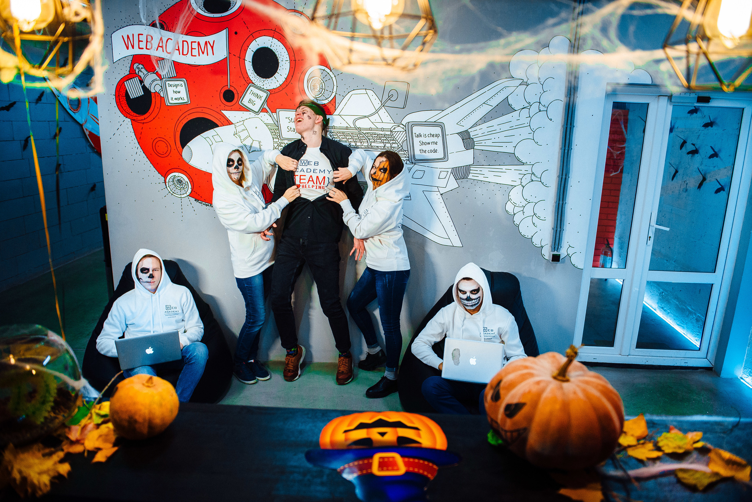 Фотограф на Helloween. Ivan Skufinsky — wedding and family photographer in Vancouver