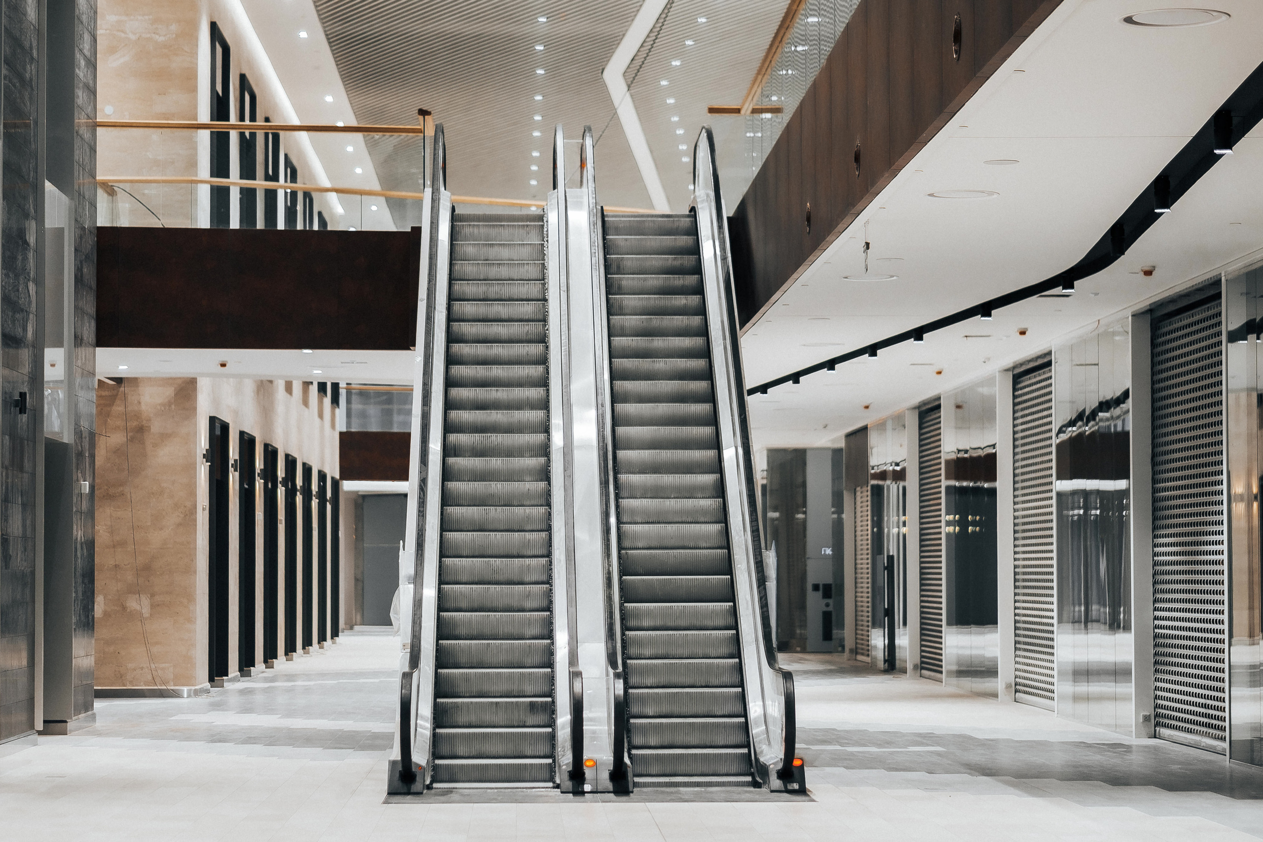 INTERIOR RETROVILLE. Ivan Skufinsky — wedding and family photographer in Vancouver