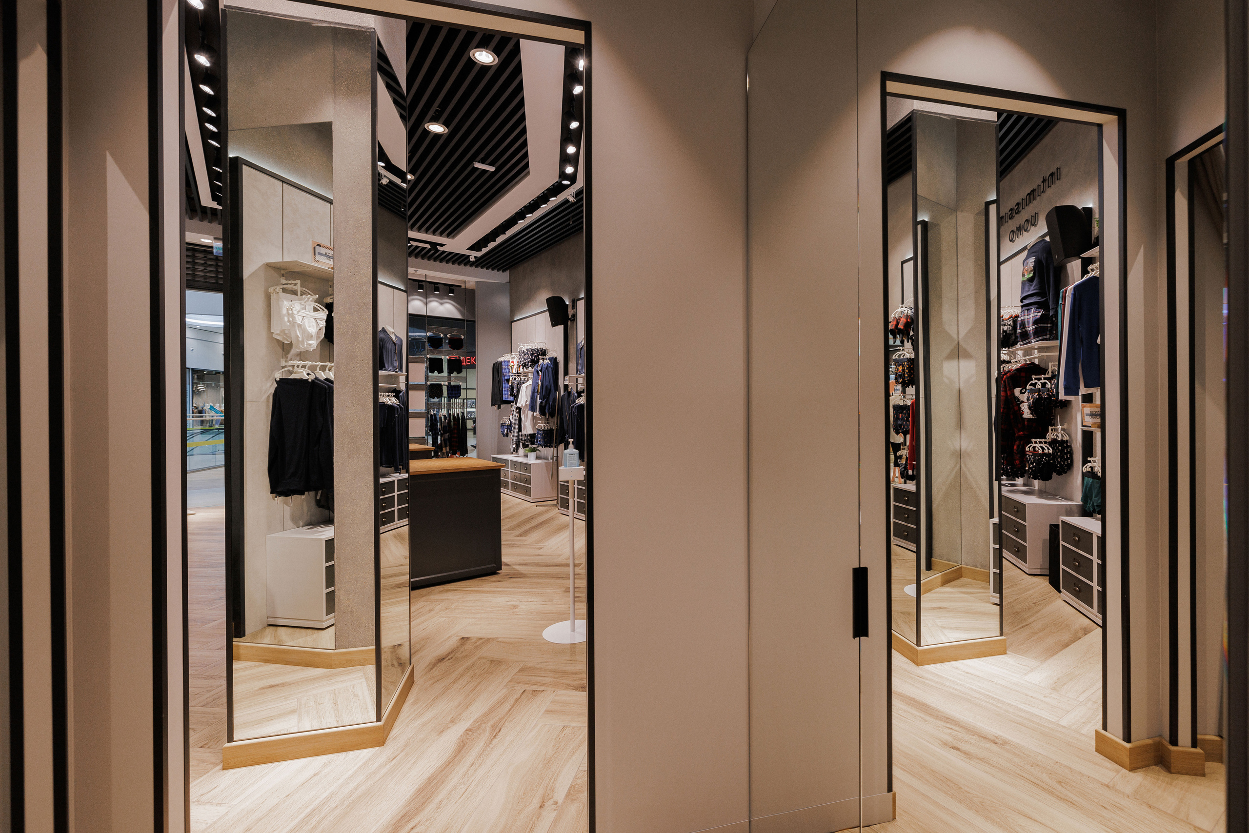 INTIMISSIMI OUMO. Ivan Skufinsky — wedding and family photographer in Vancouver