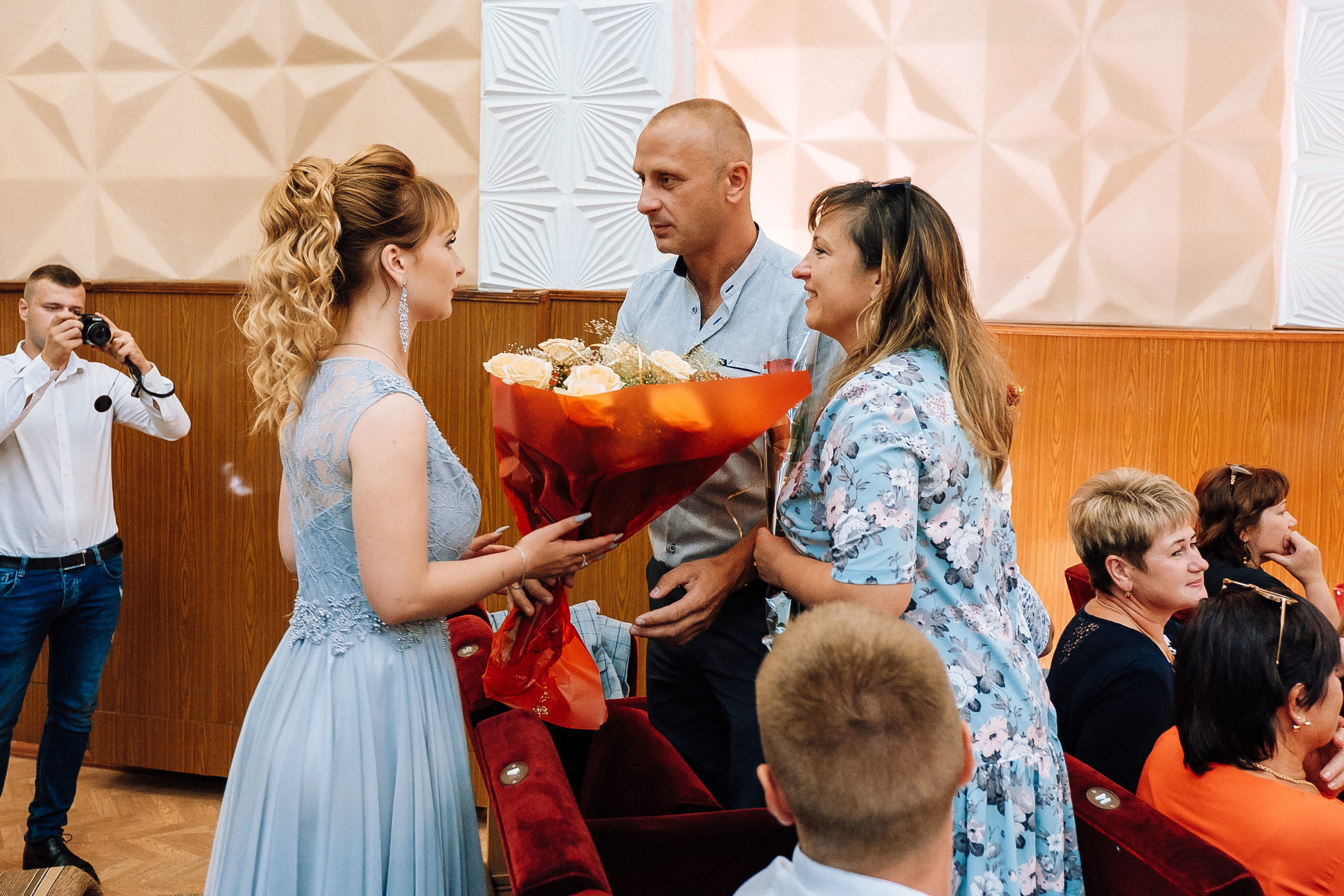 Выпускной школа номер 3. Хмельник. Ivan Skufinsky — wedding and family photographer in Vancouver