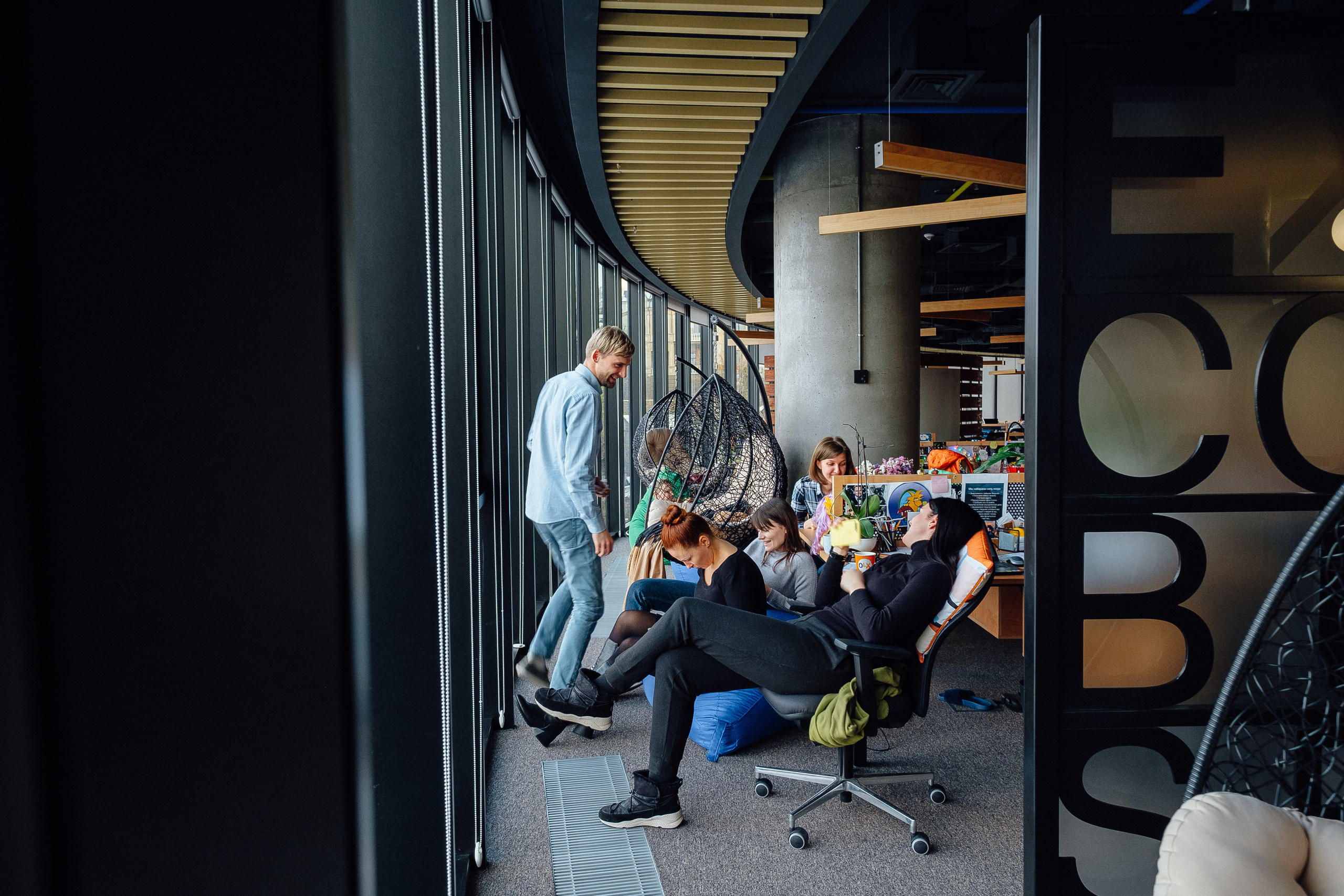 Фотоэкскурсия в компанию OLX. Ivan Skufinsky — wedding and family photographer in Vancouver