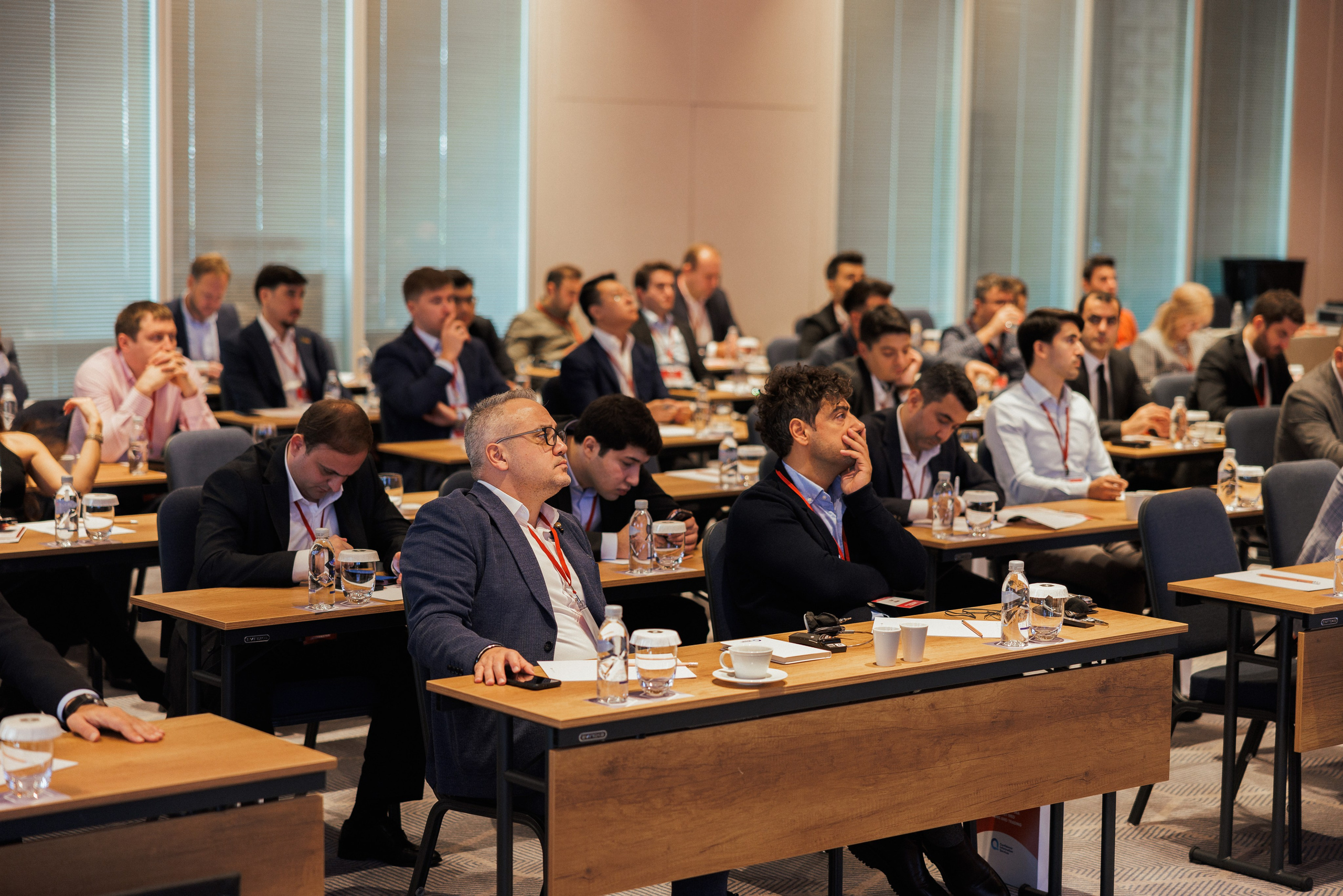 EXECUTIVE RETREAT Izmir Confidence Information Services. Ivan Skufinsky — wedding and family photographer in Vancouver