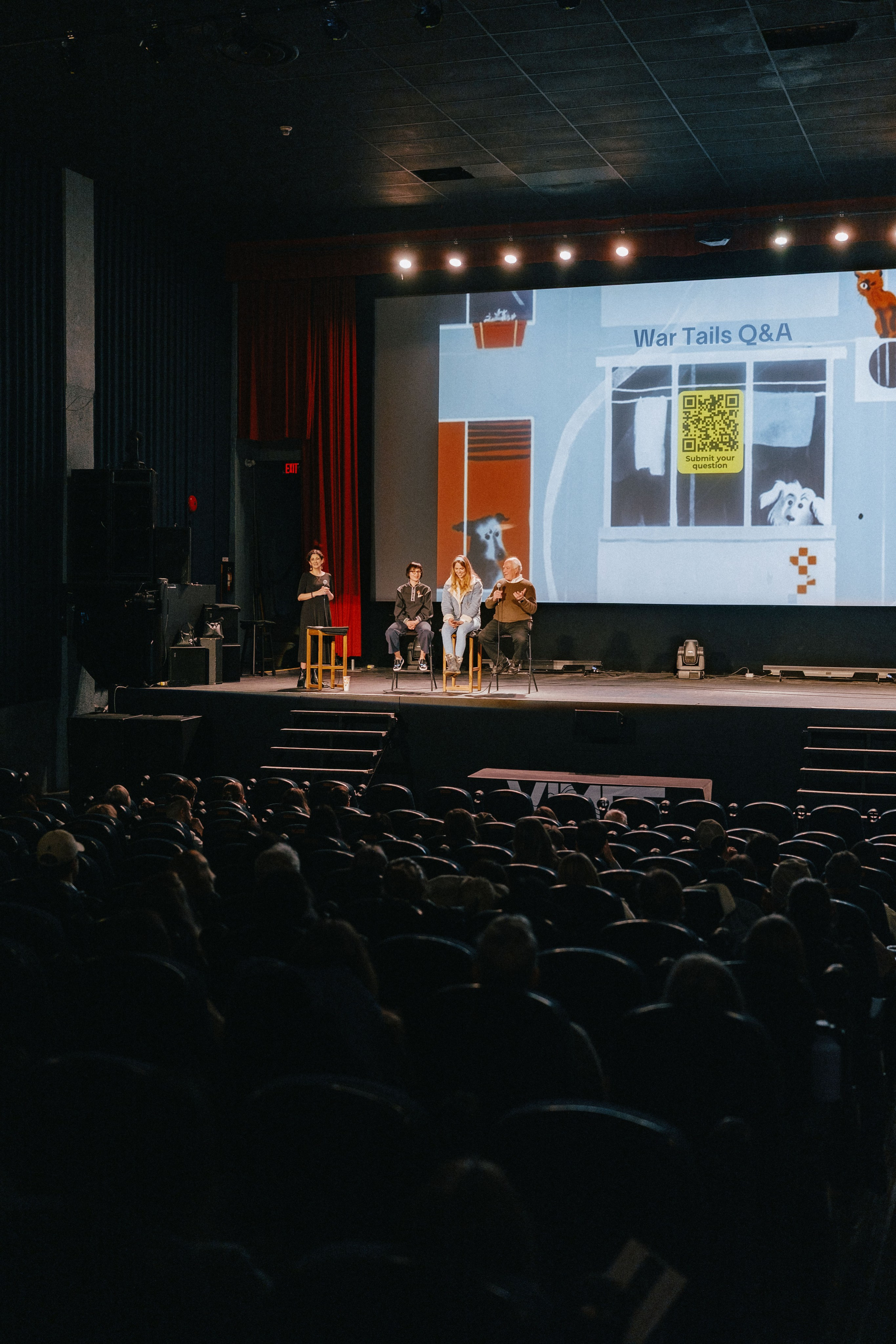 Film Premiere at Rio Theatre, Vancouver — “WAR TAILS”. Ivan Skufinsky — wedding and family photographer in Vancouver