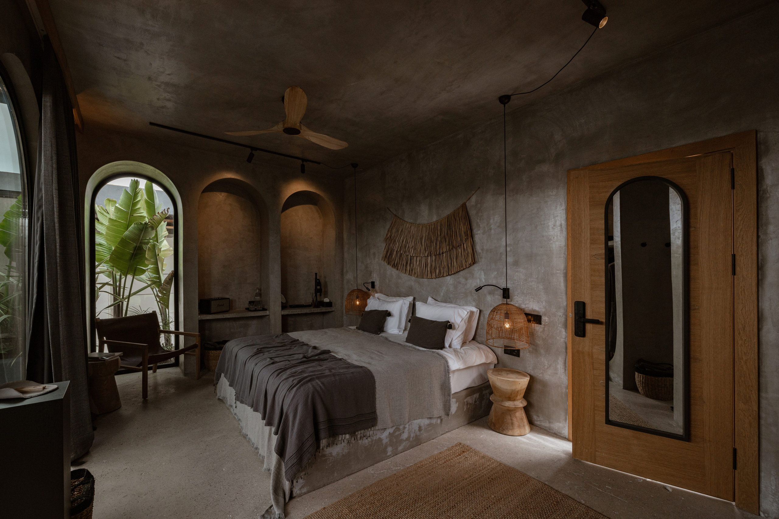 Interior photography and video shooting of a hotel in Bali style. Ivan Skufinsky — wedding and family photographer in Vancouver