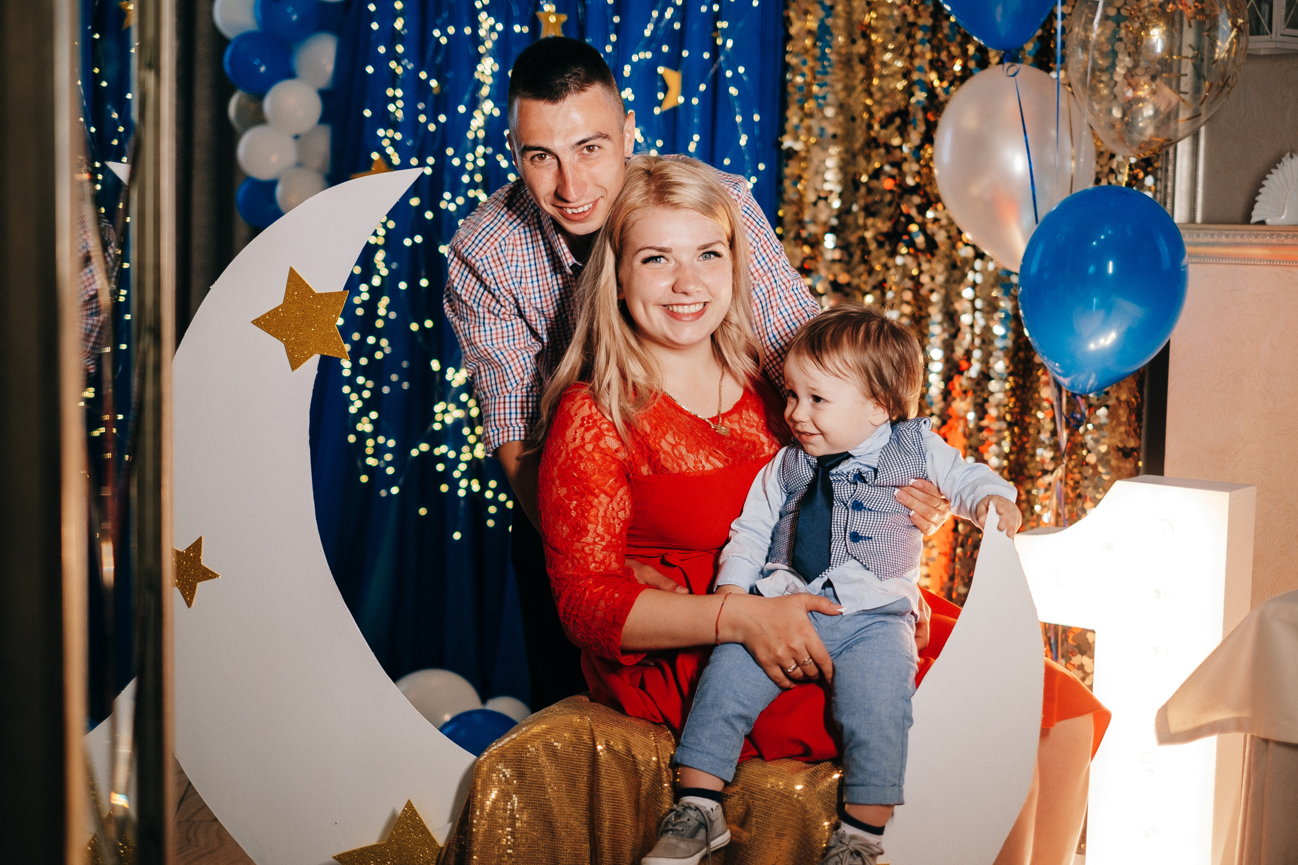 День Рождения Илюшка ресторан Лесной. Ivan Skufinsky — wedding and family photographer in Vancouver