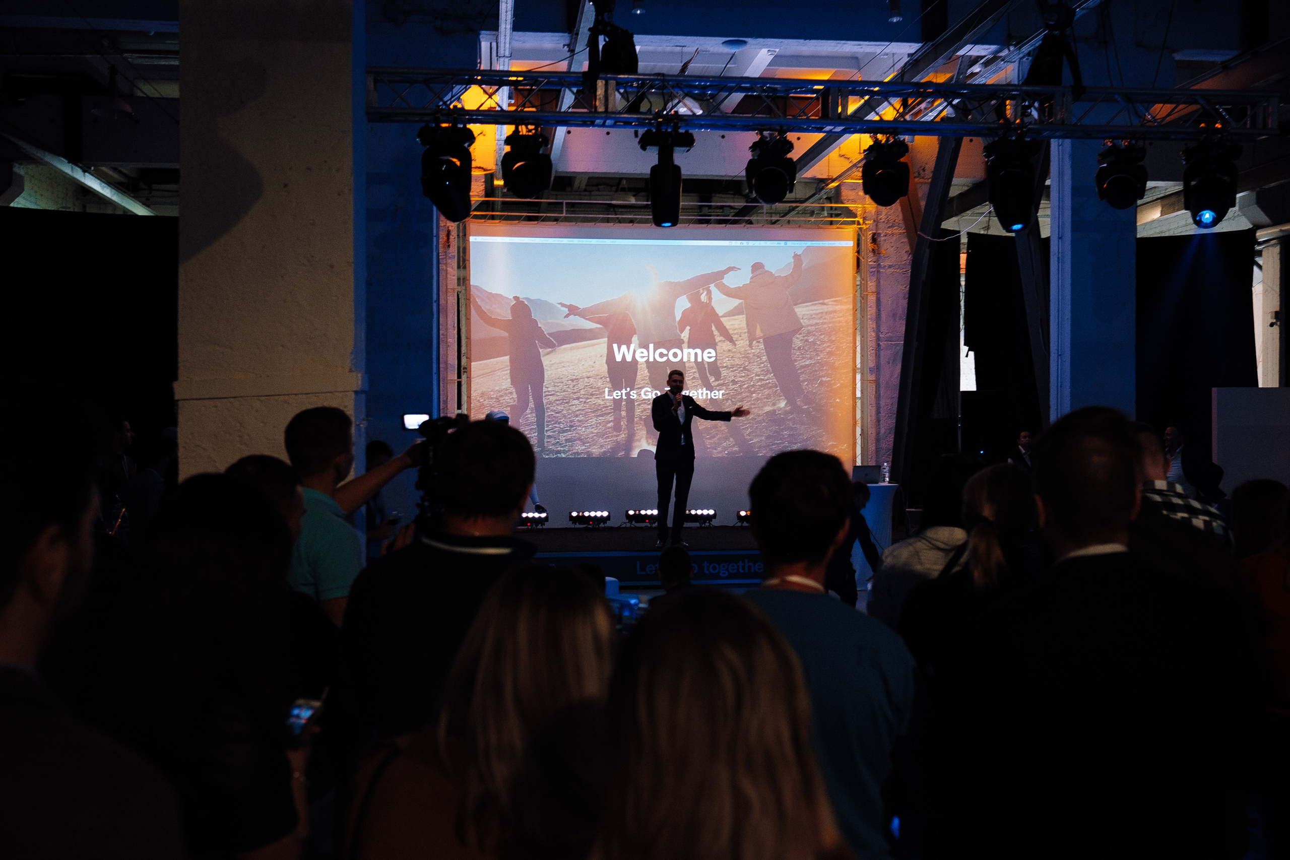 ZEO Alliance 24.10.19 party. Ivan Skufinsky — wedding and family photographer in Vancouver