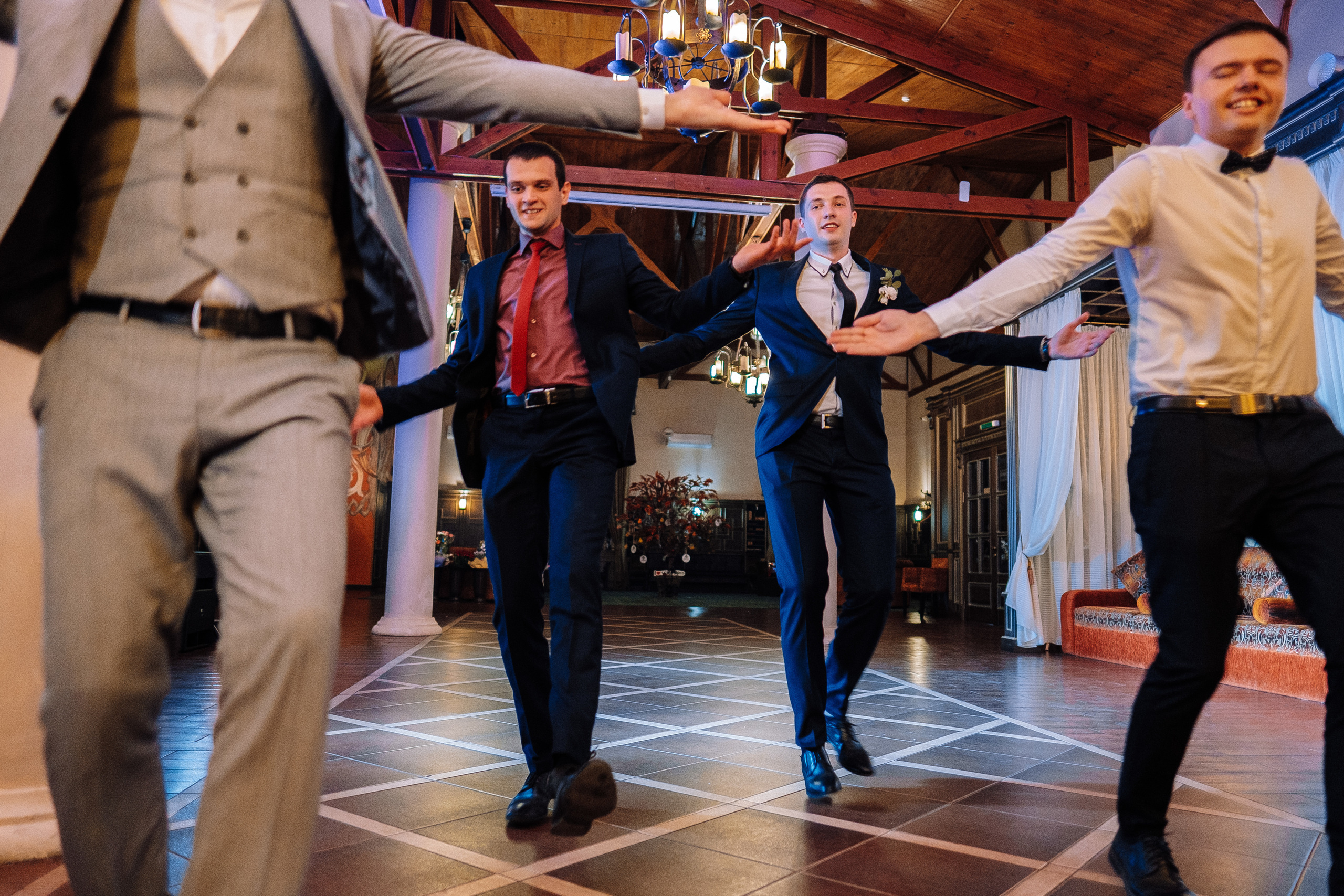 2019 19.10 WeddingStory Евгений+Юлия. Ivan Skufinsky — wedding and family photographer in Vancouver