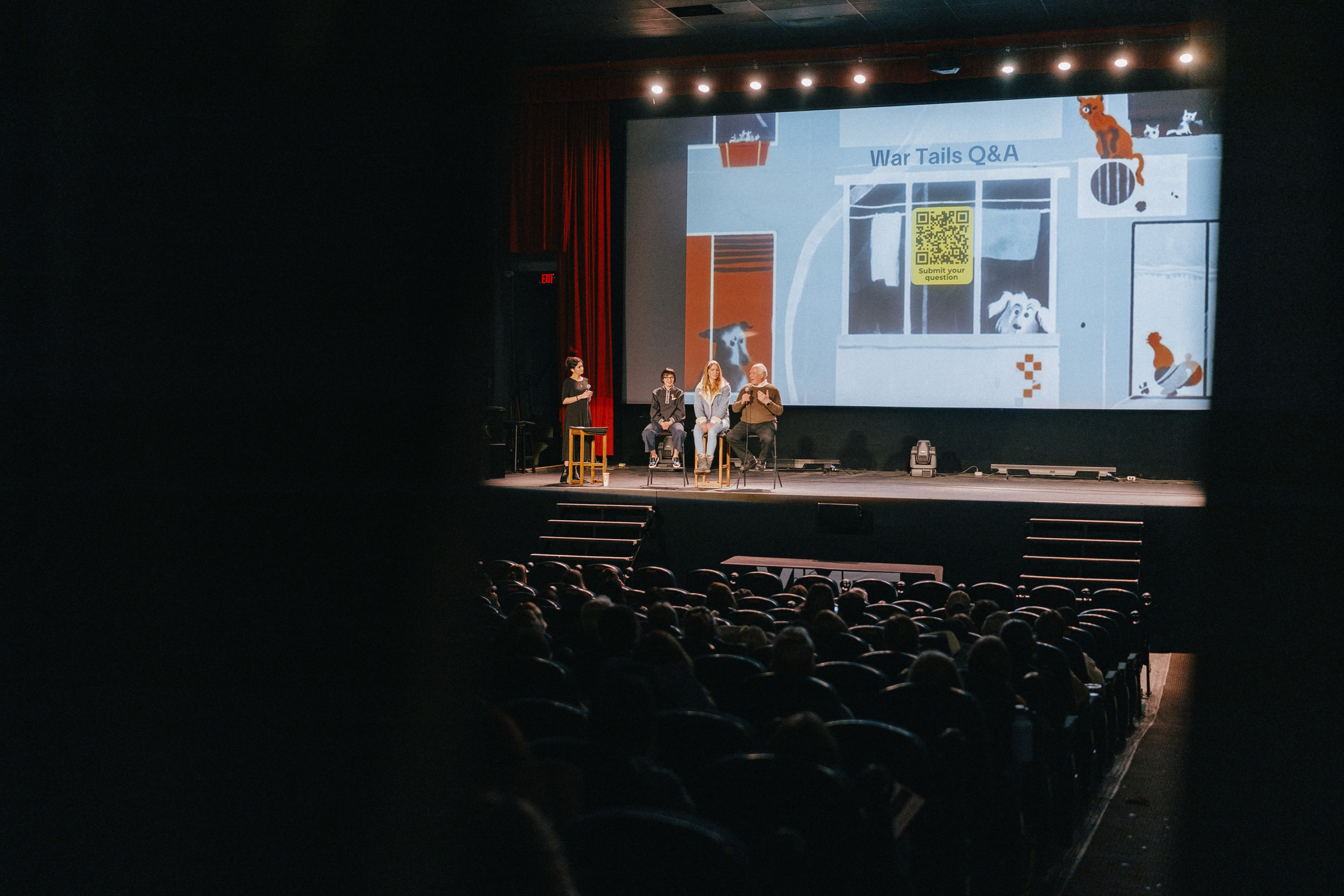 Film Premiere at Rio Theatre, Vancouver — “WAR TAILS”. Ivan Skufinsky — wedding and family photographer in Vancouver