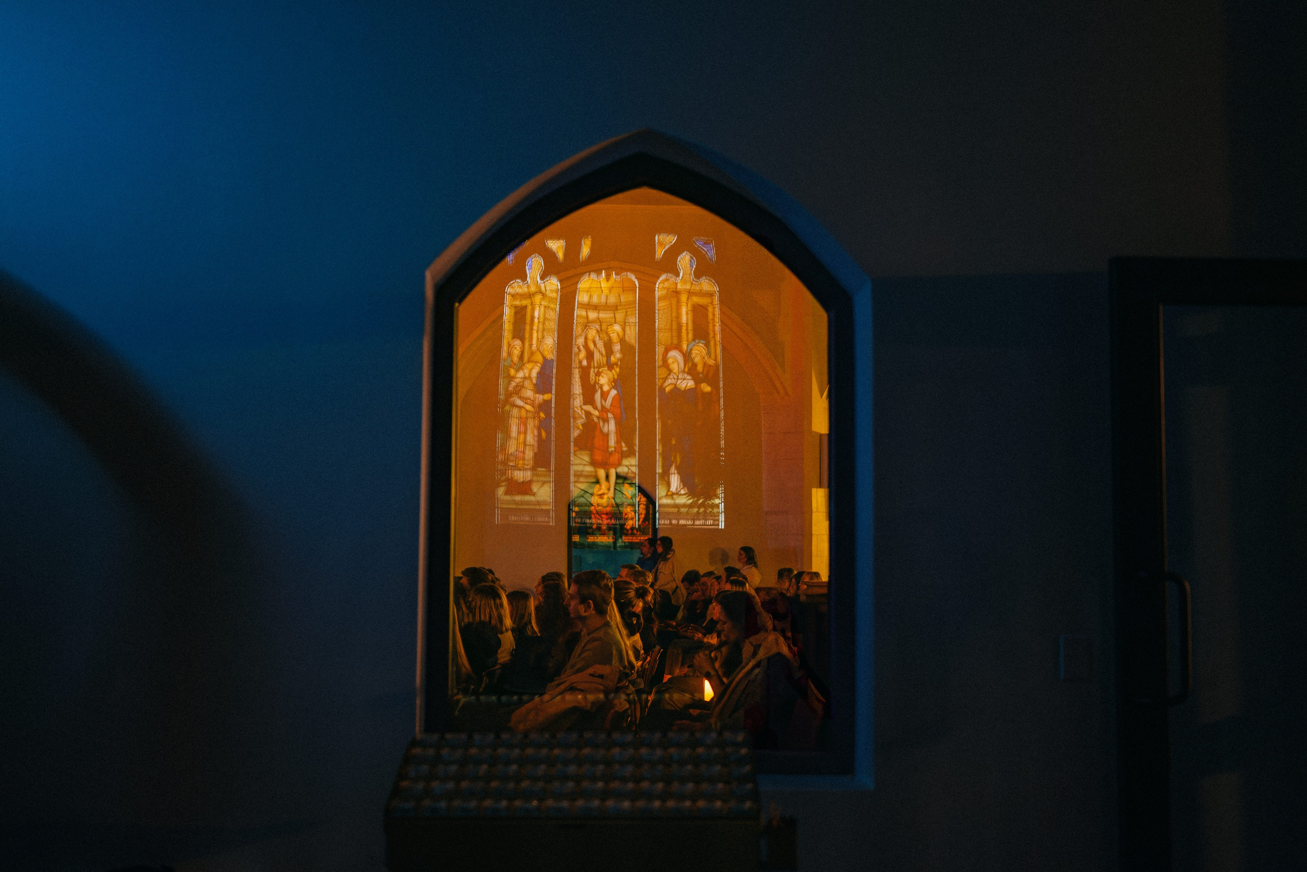 Live concert photography from Vivienne Mort in Vancouver 2025. Ivan Skufinsky — wedding and family photographer in Vancouver