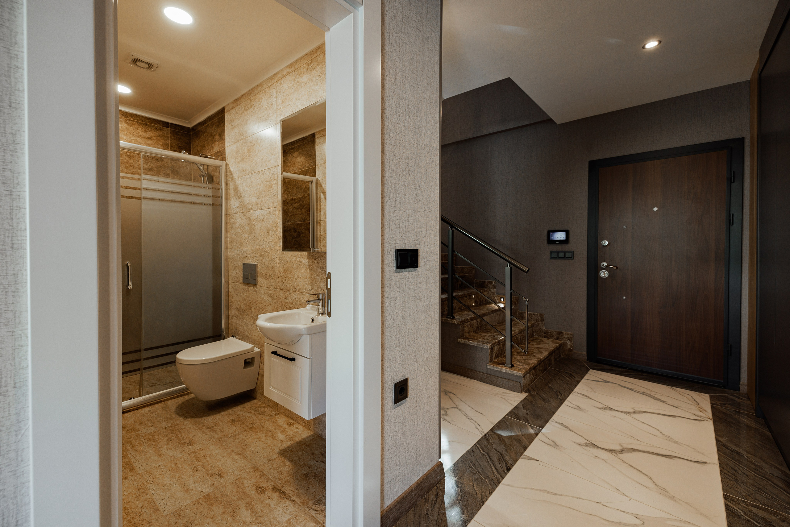 Real estate photographer in Vancouver Burnaby Richmond. Ivan Skufinsky — wedding and family photographer in Vancouver