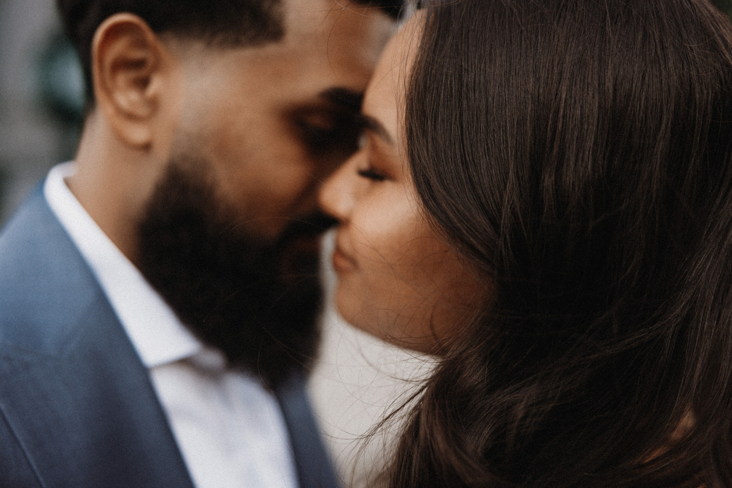 Engagement photographer vancouver. Ivan Skufinsky — wedding and family photographer in Vancouver