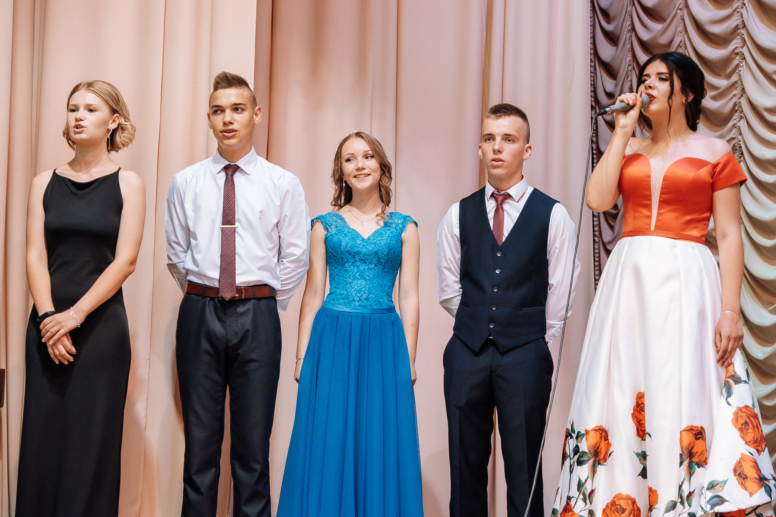 Выпускной школа номер 3. Хмельник. Ivan Skufinsky — wedding and family photographer in Vancouver