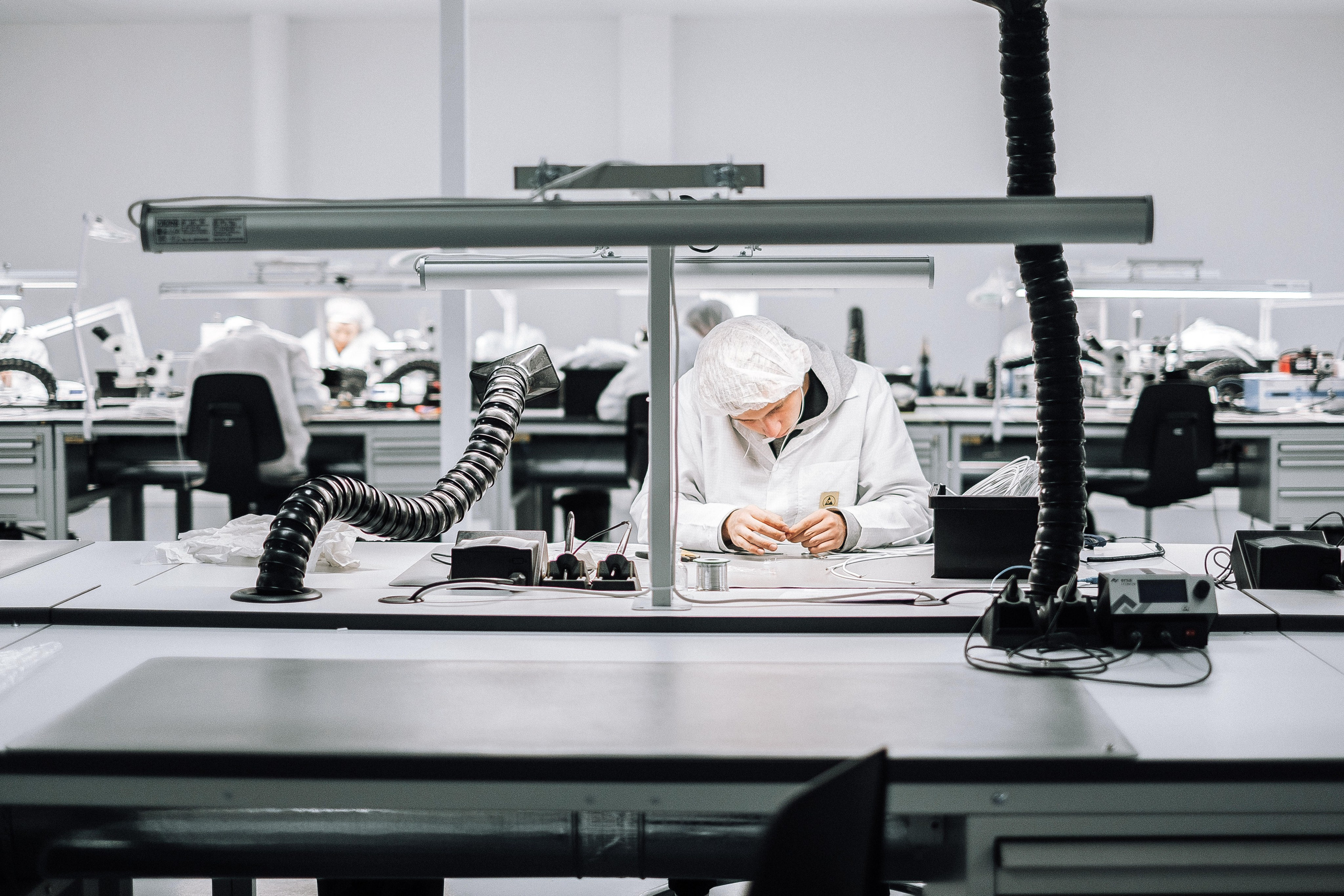 E & E Cable Solutions Factory. Ivan Skufinsky — wedding and family photographer in Vancouver