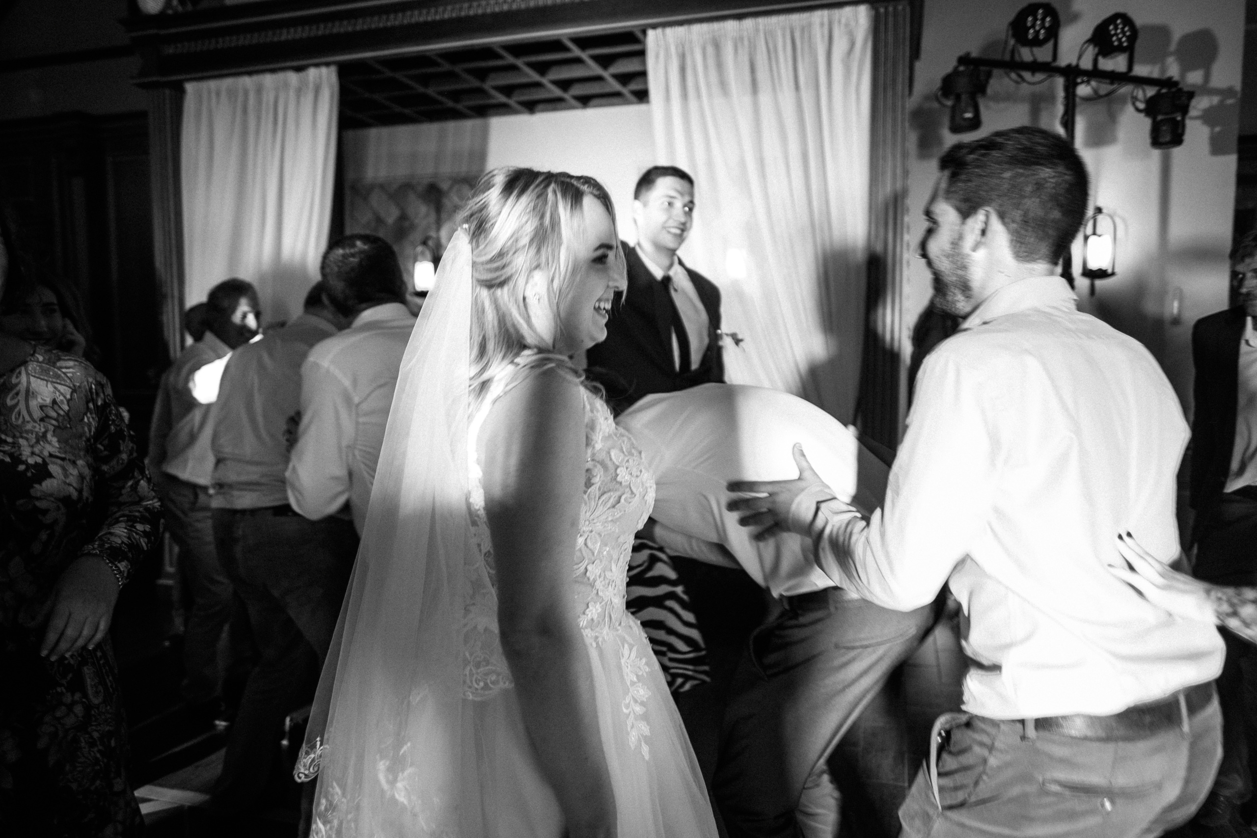 2019 19.10 WeddingStory Евгений+Юлия. Ivan Skufinsky — wedding and family photographer in Vancouver