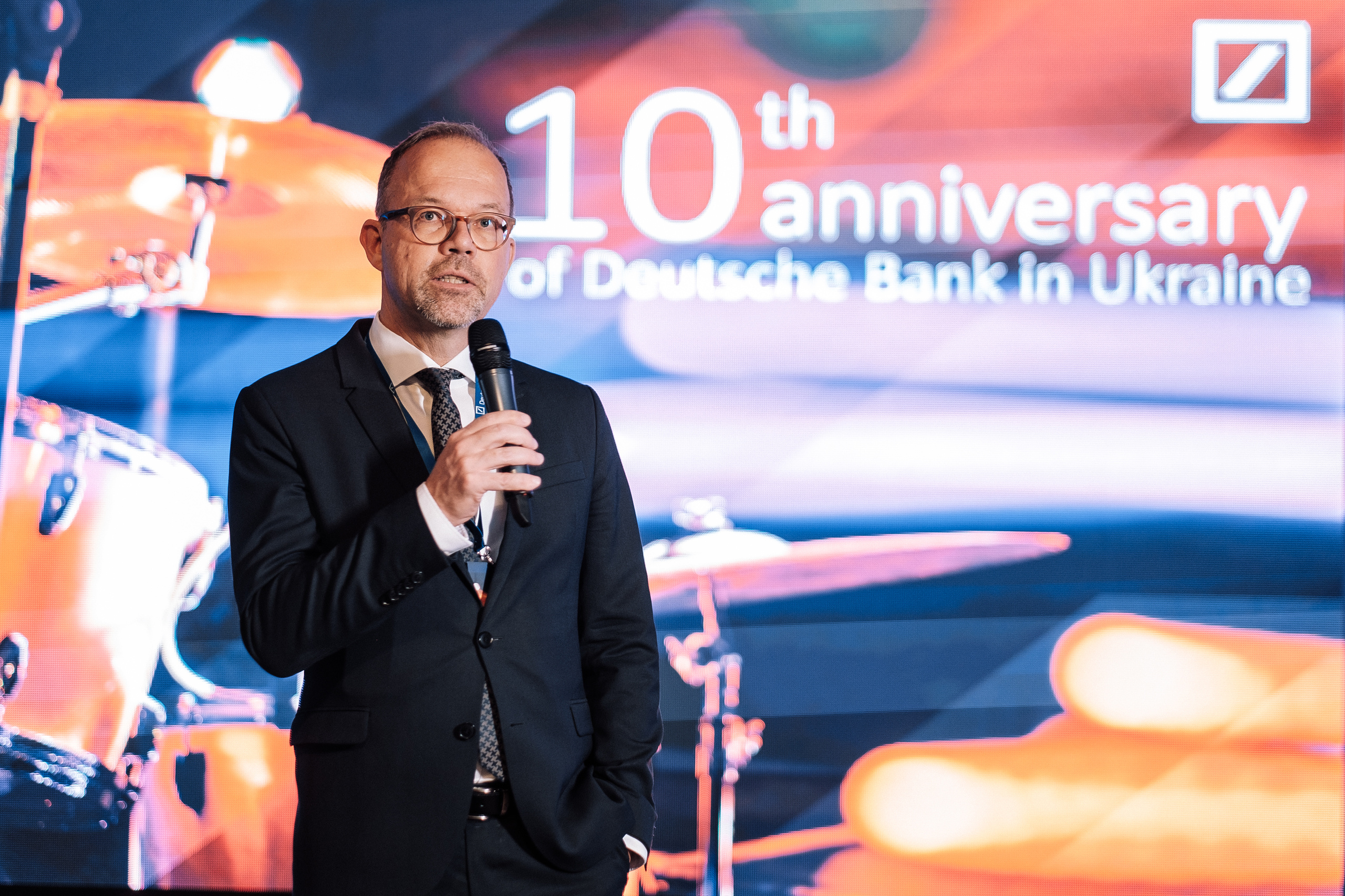 Deutsche Bank 10 years in Ukraine. Ivan Skufinsky — wedding and family photographer in Vancouver