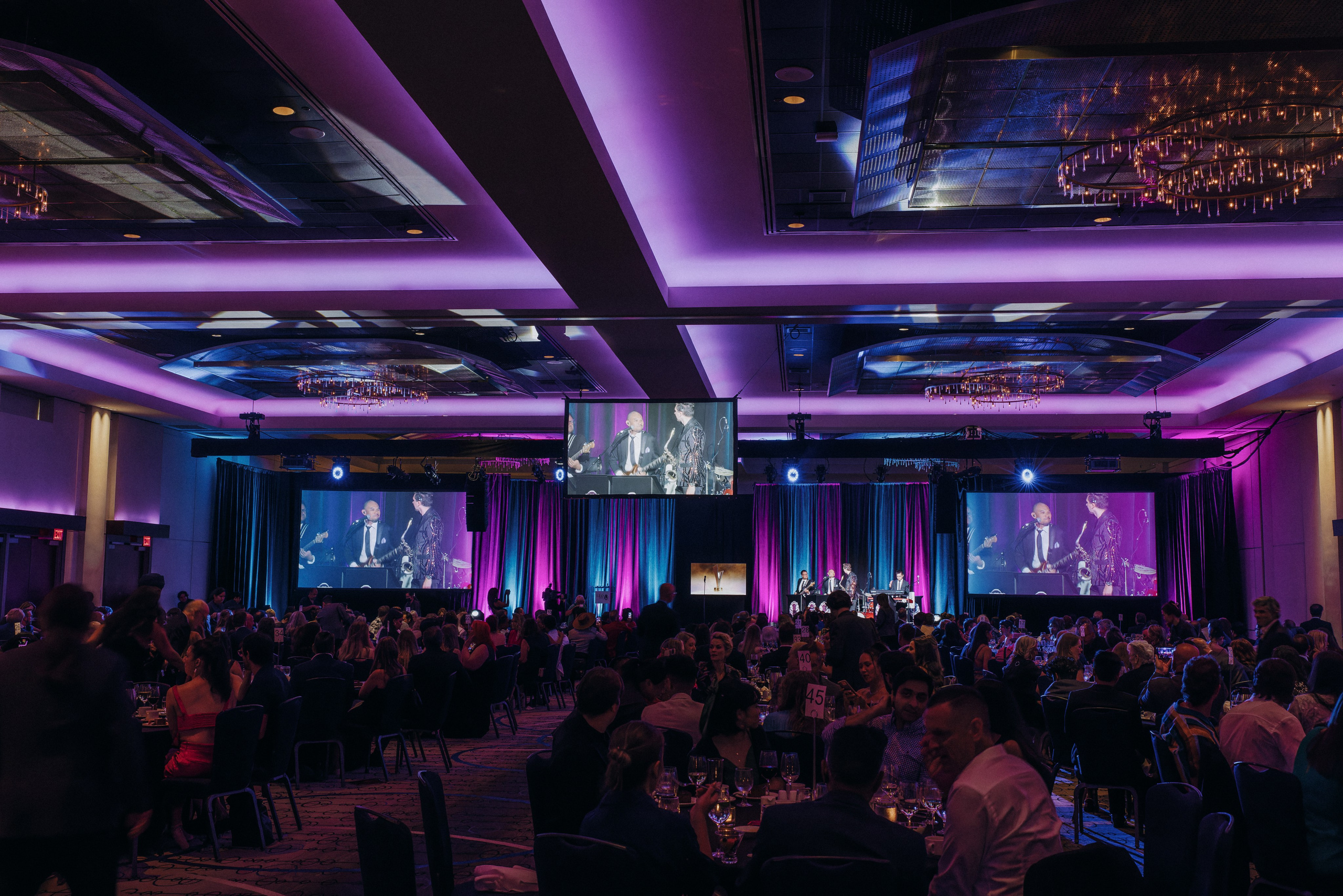 Event photographer in Vancouver Burnaby BC. Ivan Skufinsky — wedding and family photographer in Vancouver