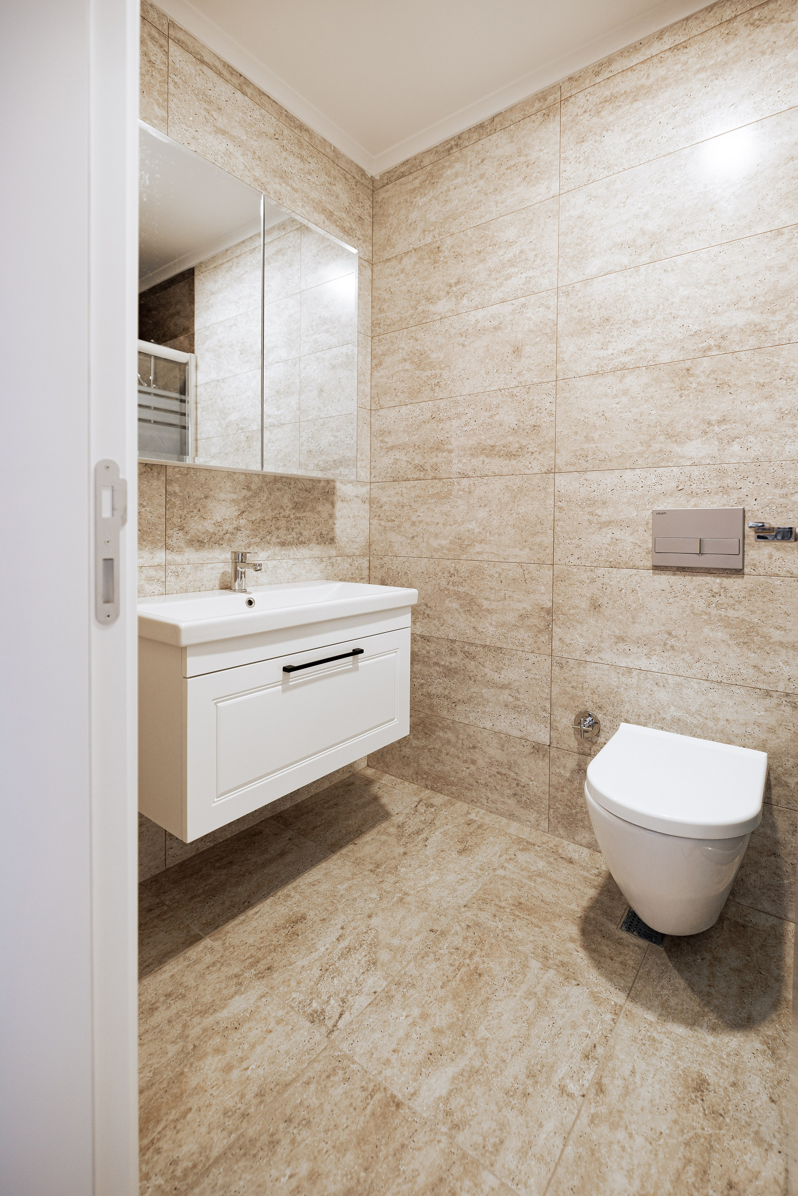 Real estate photographer in Vancouver Burnaby Richmond. Ivan Skufinsky — wedding and family photographer in Vancouver