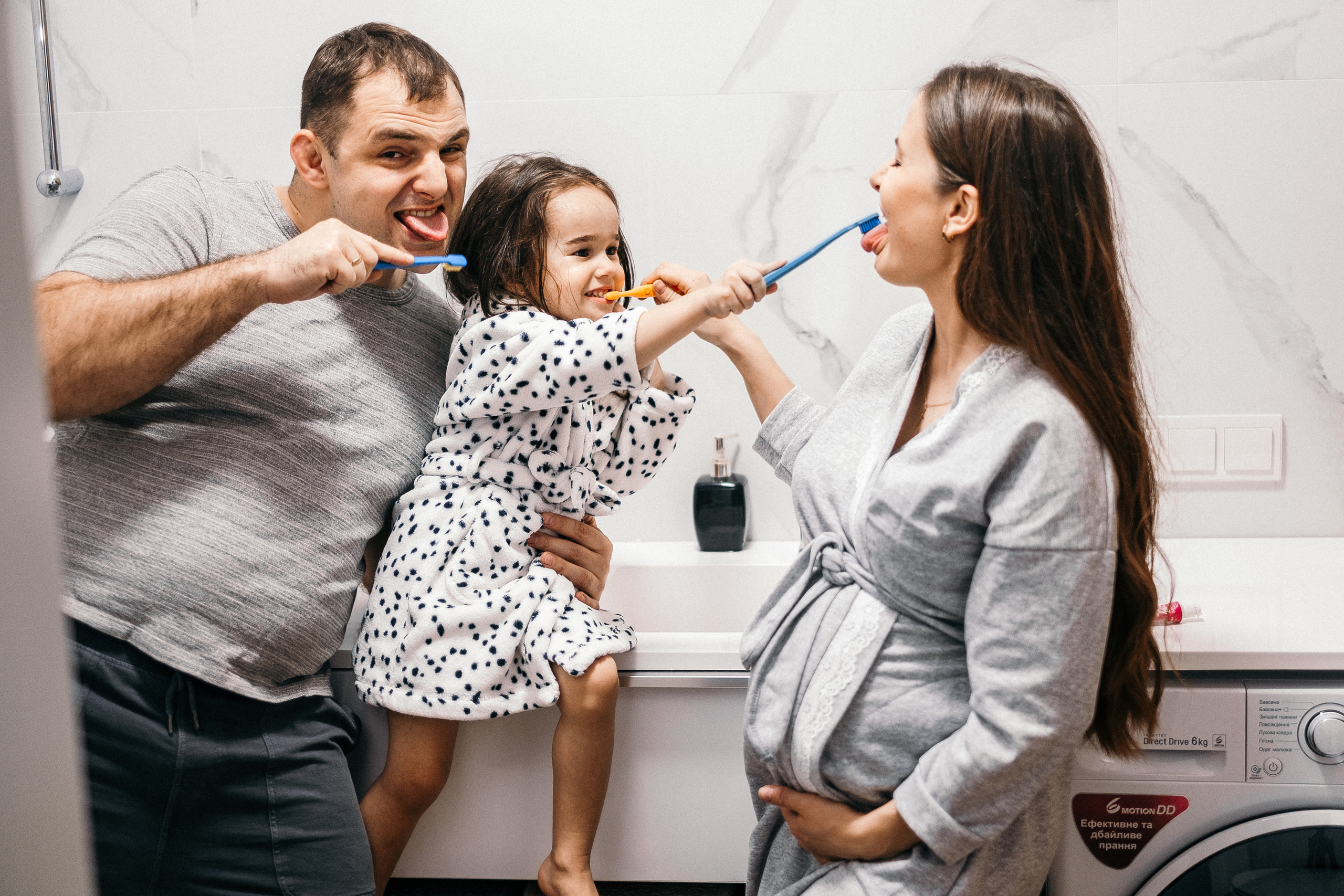 Марина+Андрей+Лиза+Животик. Ivan Skufinsky — wedding and family photographer in Vancouver