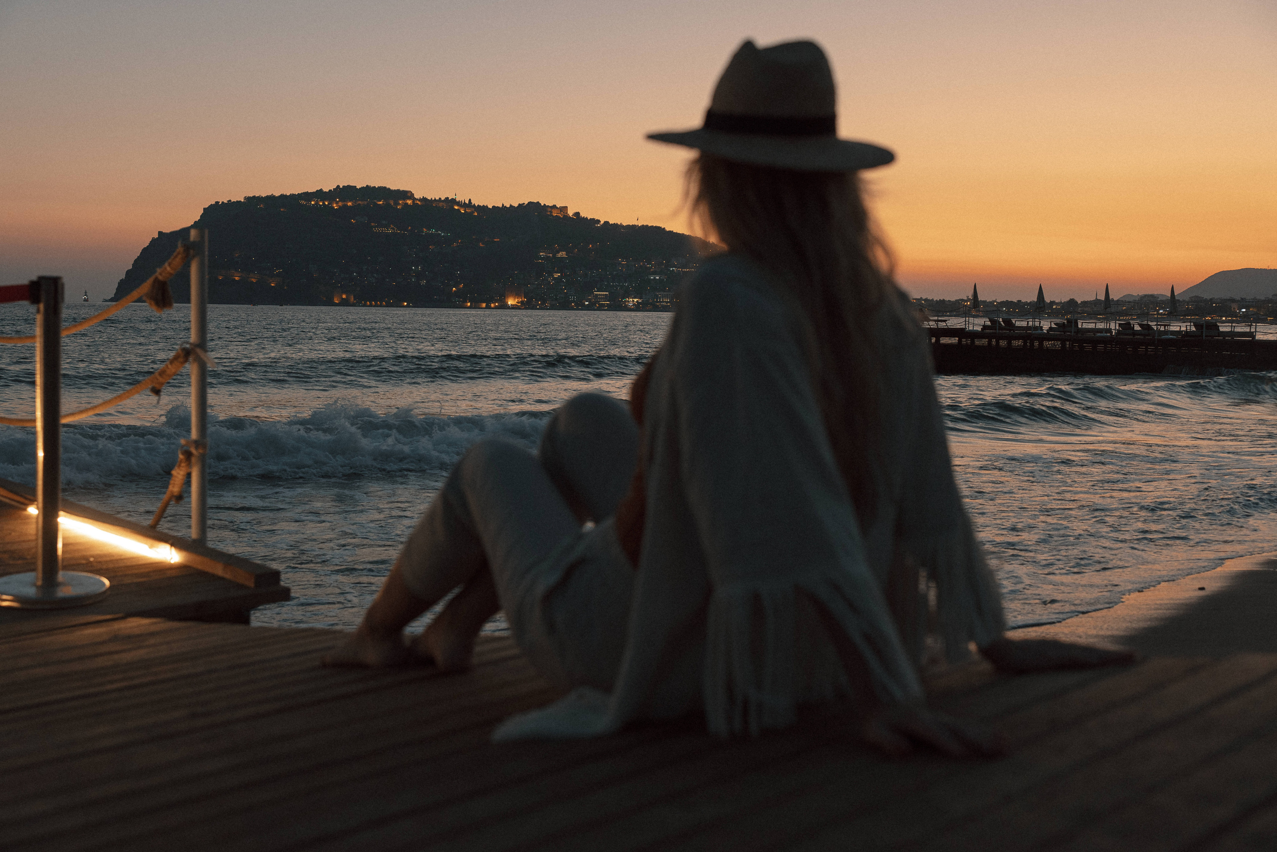 Masha Zhuuuk. Sunset Sea. Ivan Skufinsky — wedding and family photographer in Vancouver