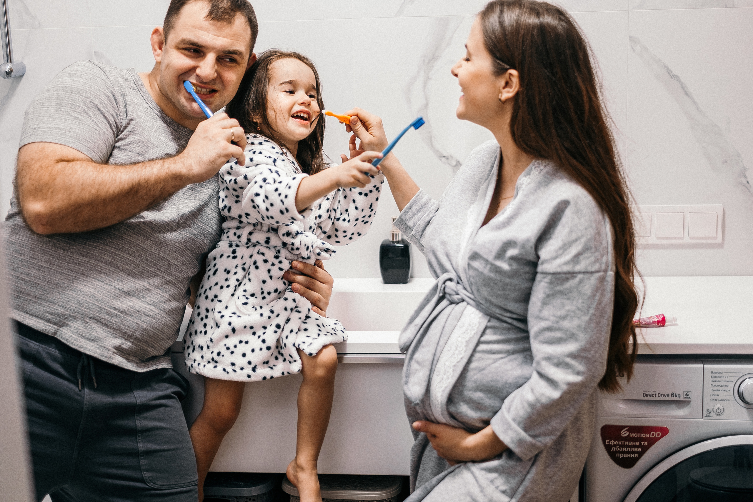 Марина+Андрей+Лиза+Животик. Ivan Skufinsky — wedding and family photographer in Vancouver