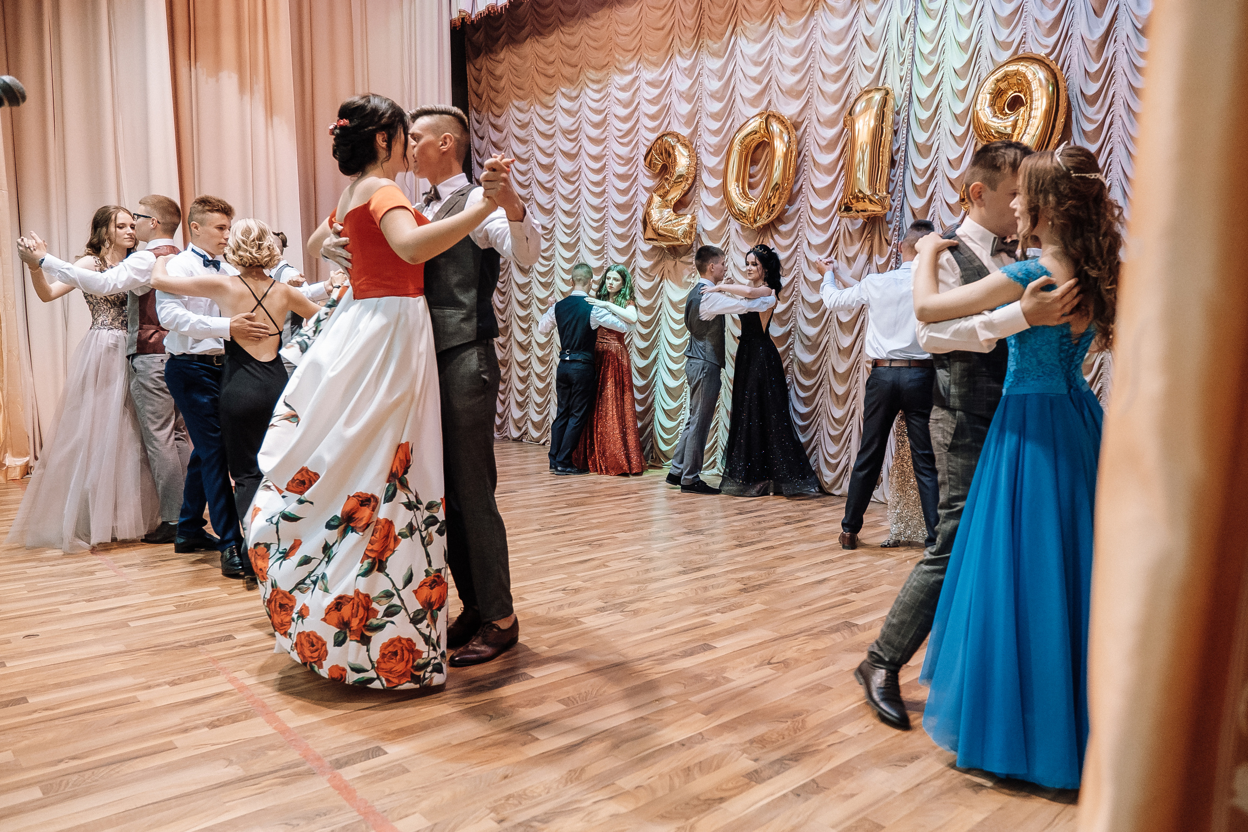 Выпускной школа номер 3. Хмельник. Ivan Skufinsky — wedding and family photographer in Vancouver