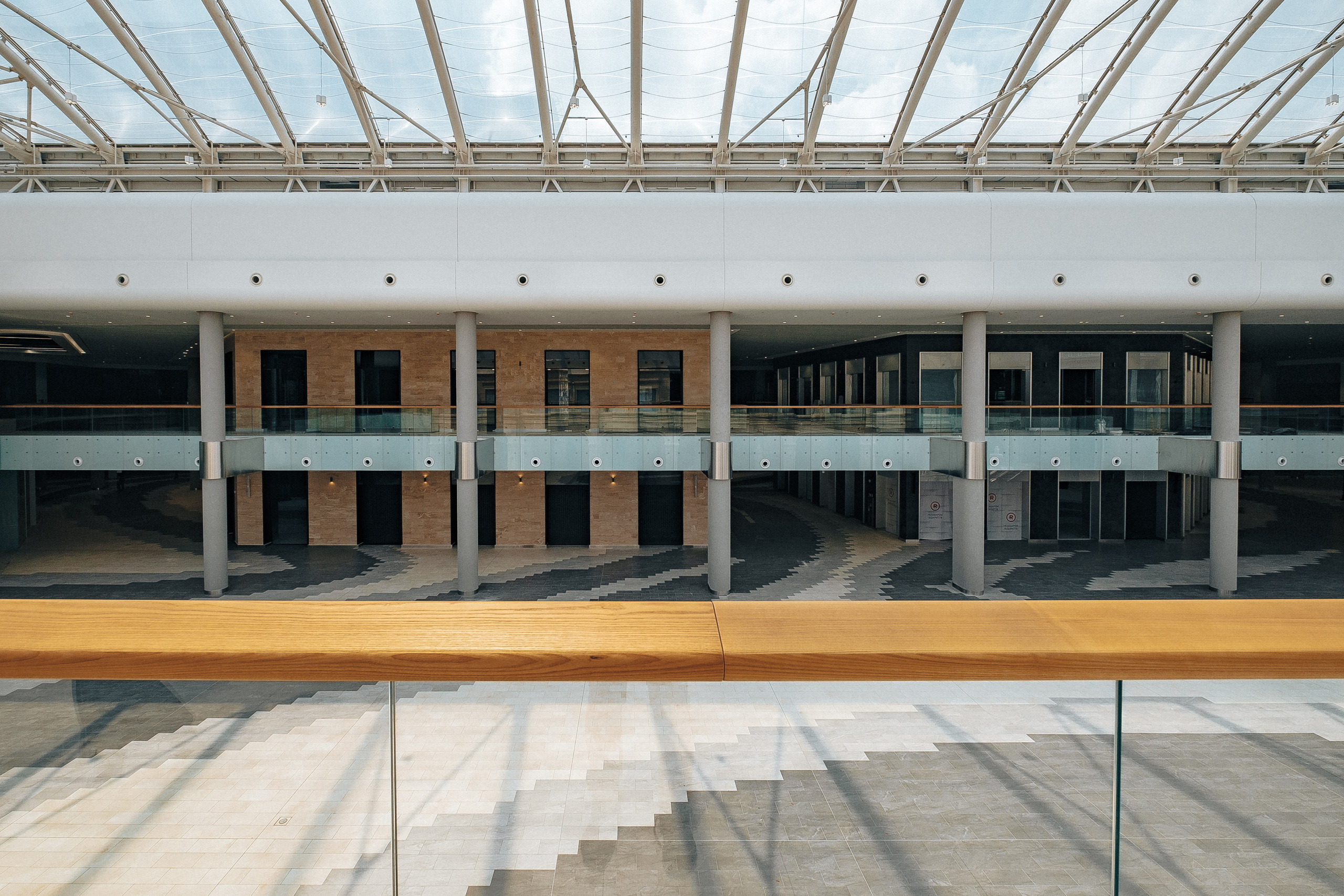 INTERIOR RETROVILLE. Ivan Skufinsky — wedding and family photographer in Vancouver