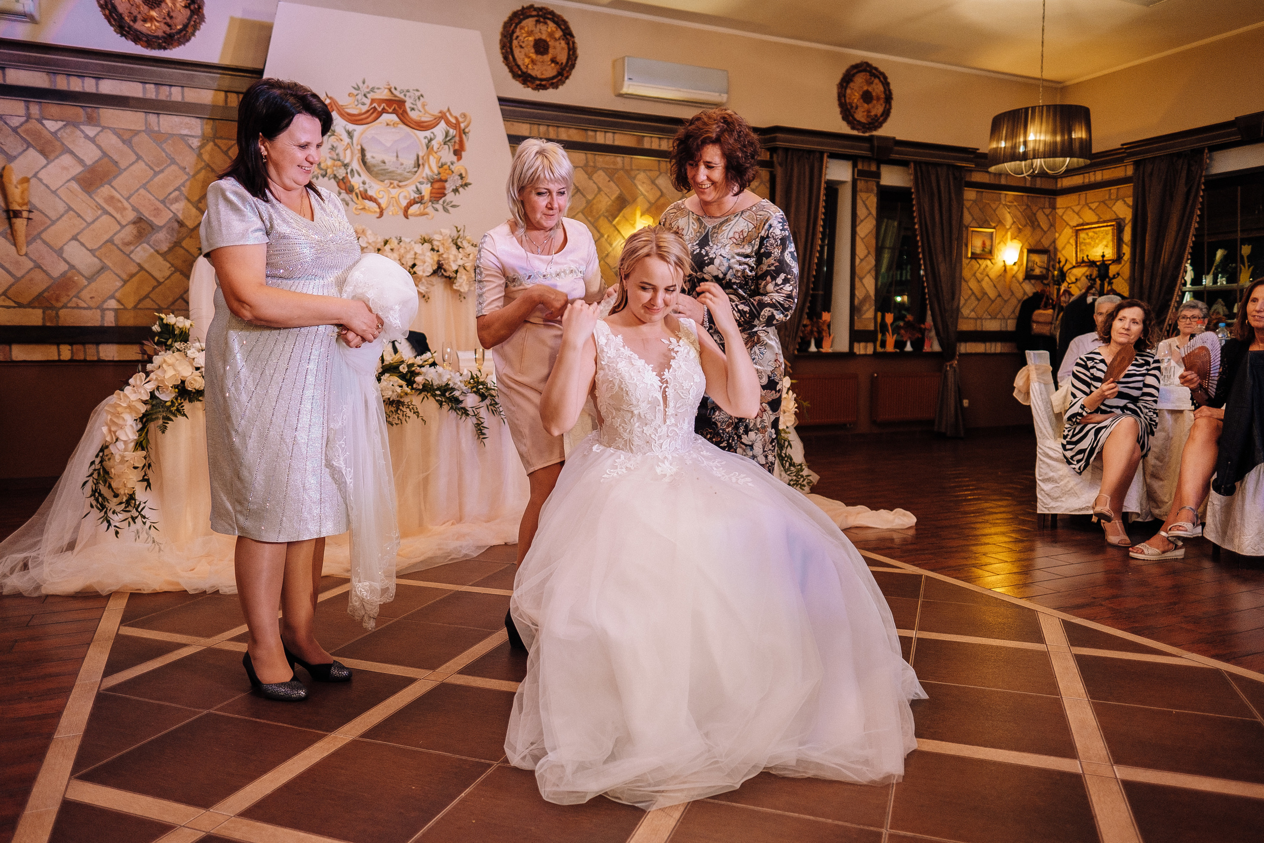 2019 19.10 WeddingStory Евгений+Юлия. Ivan Skufinsky — wedding and family photographer in Vancouver