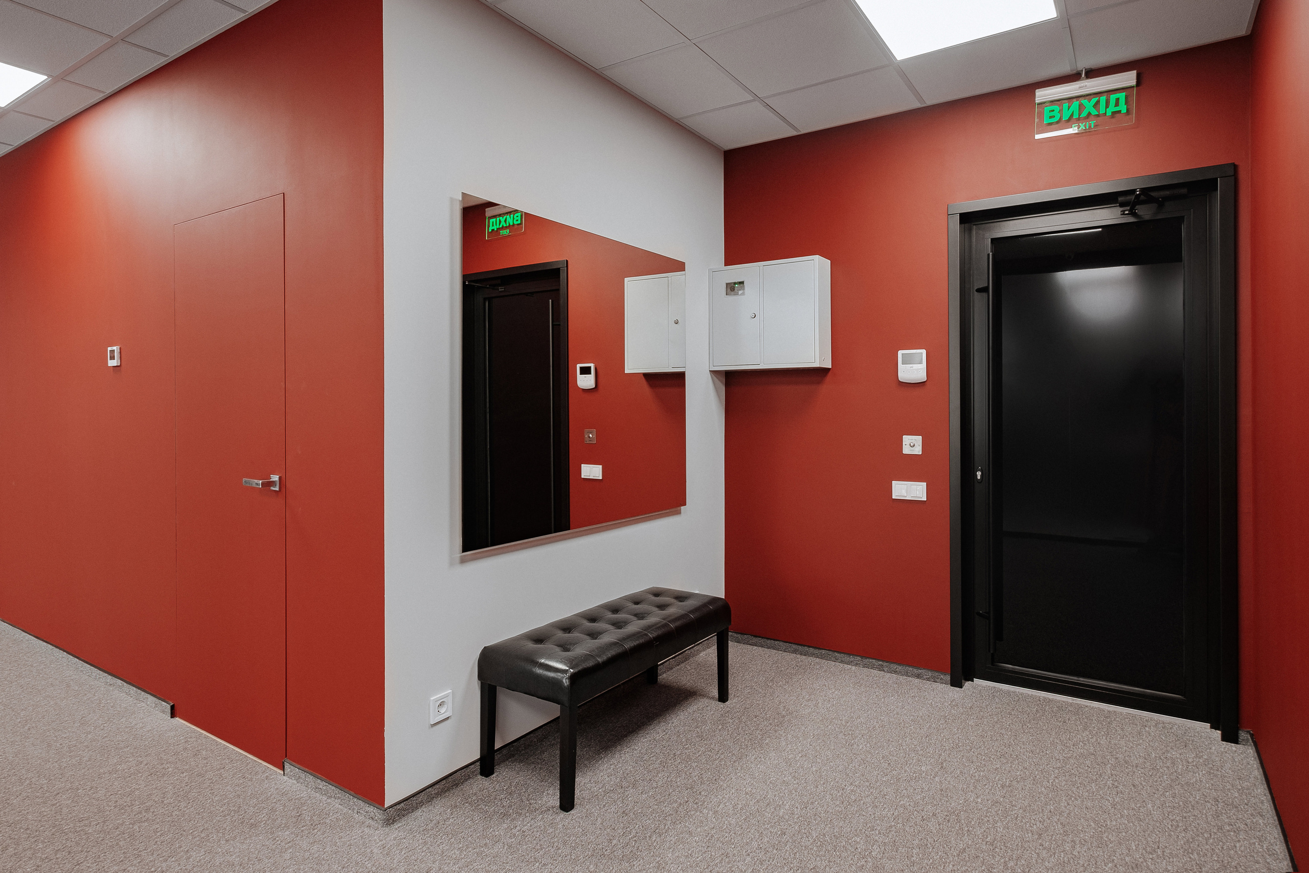 Interior photography and videography in Vancouver, BC, Richmond. Ivan Skufinsky — wedding and family photographer in Vancouver