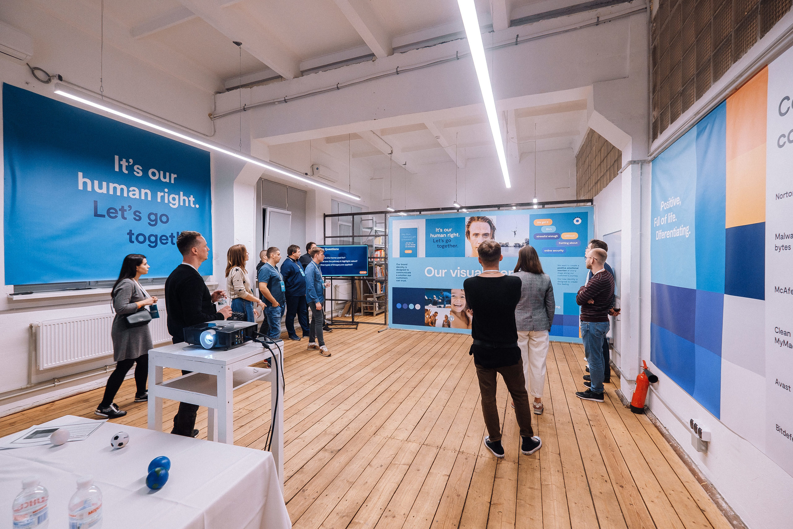 ZEO Alliance 24.10.19 party. Ivan Skufinsky — wedding and family photographer in Vancouver