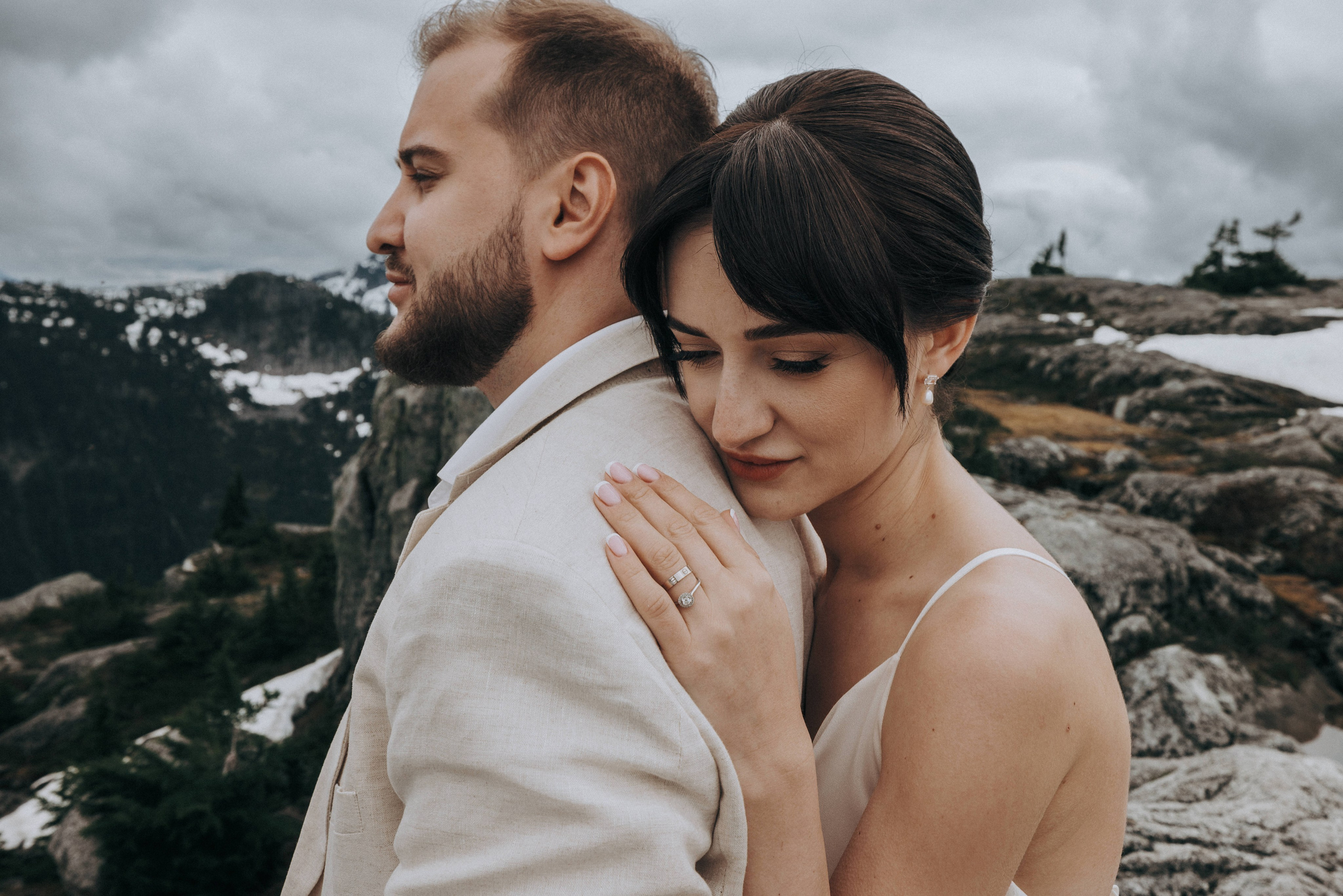Sky-High Love: Stunning Vancouver Mountain Wedding Shoot by Helicopter. Ivan Skufinsky — wedding and family photographer in Vancouver