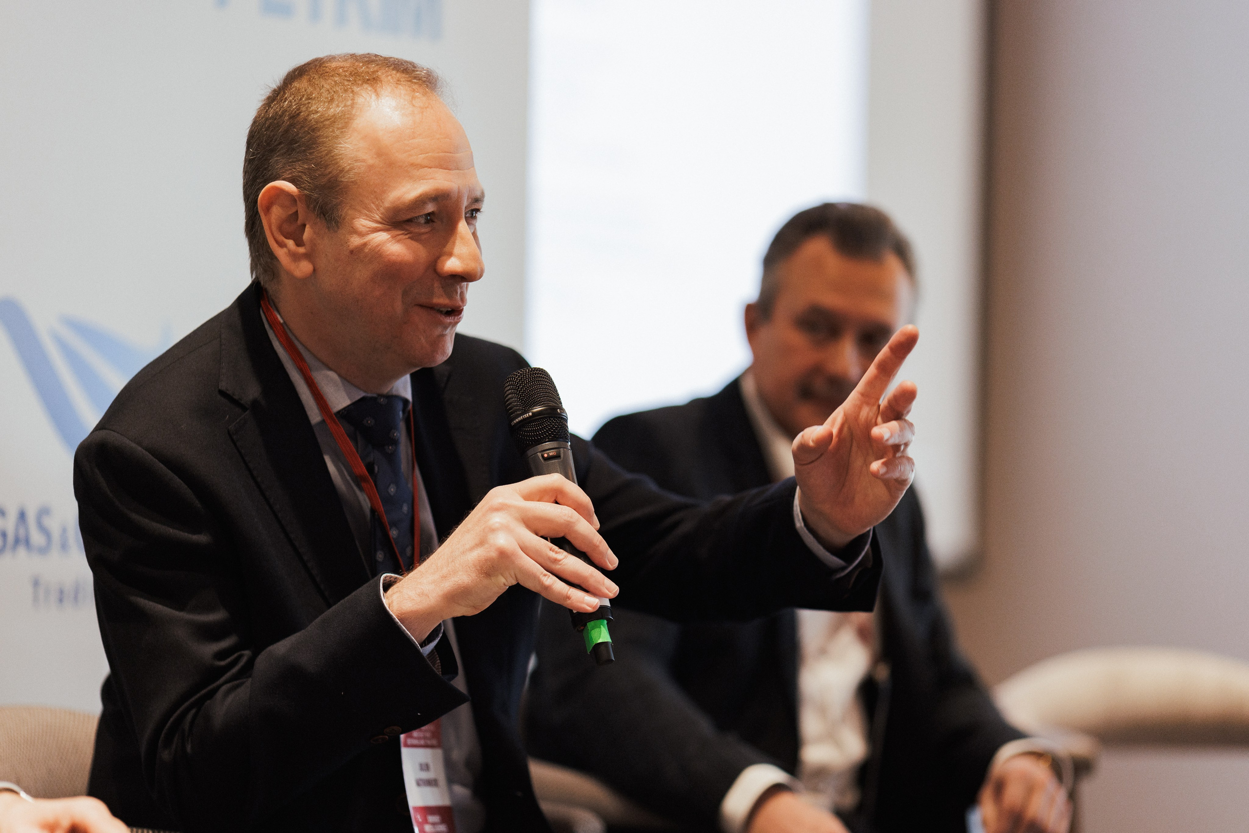 EXECUTIVE RETREAT Izmir Confidence Information Services. Ivan Skufinsky — wedding and family photographer in Vancouver