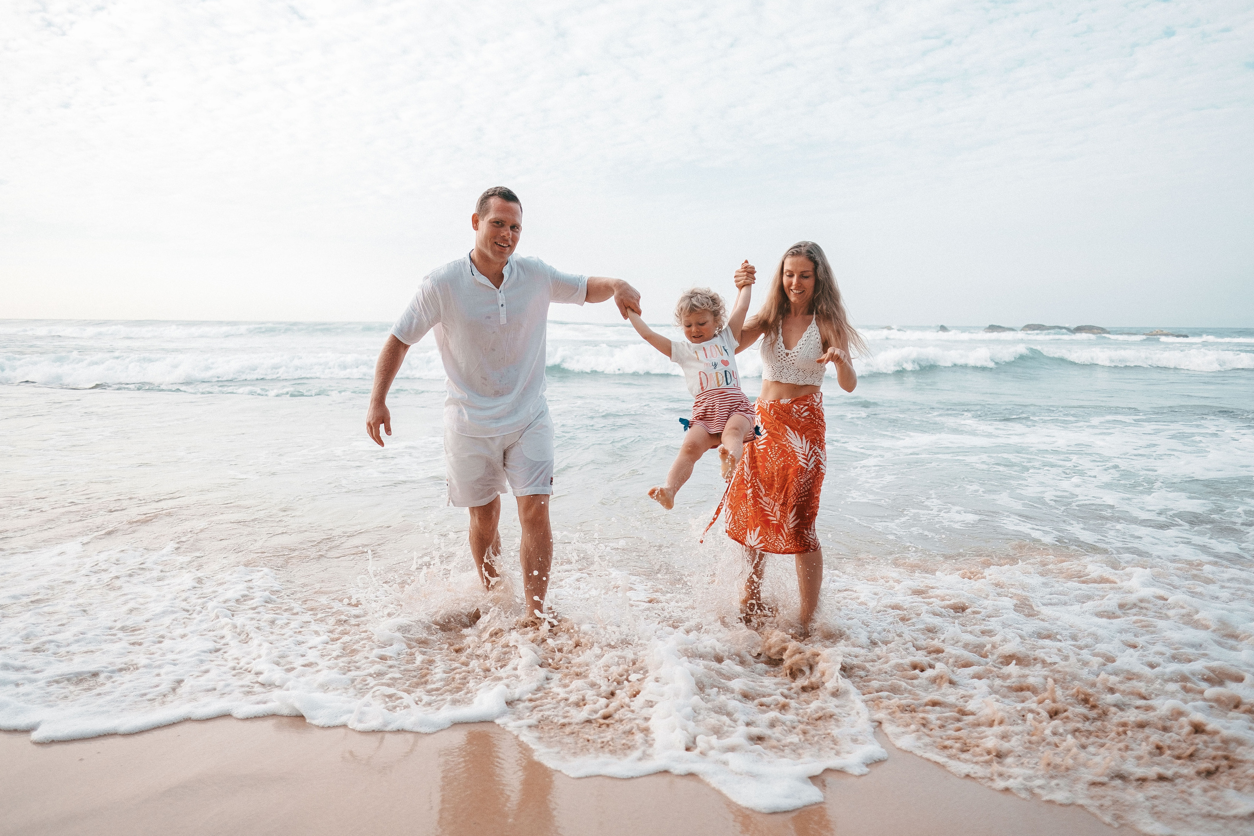 Gena+Katya+Liza Dalavella beach. Ivan Skufinsky — wedding and family photographer in Vancouver