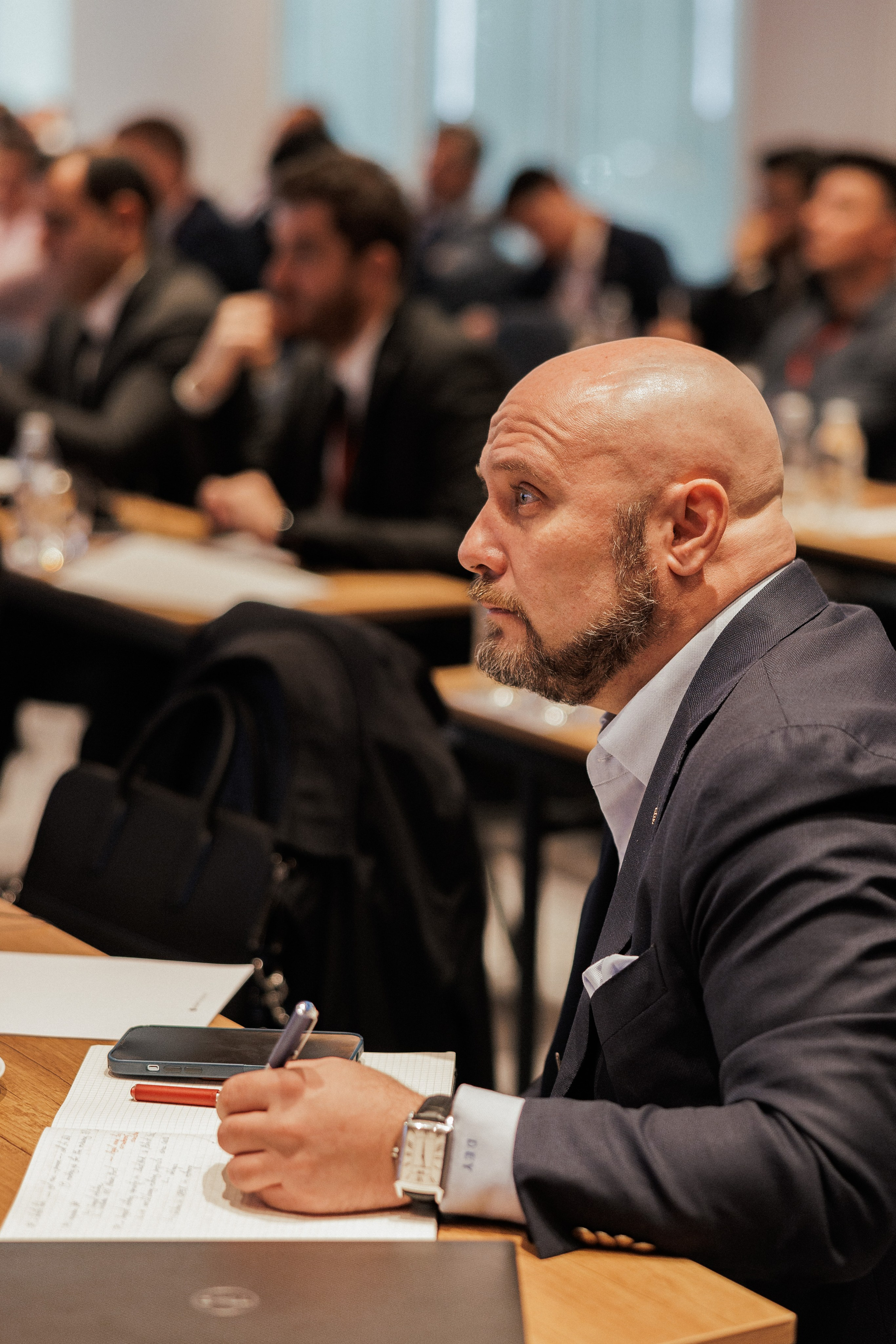 EXECUTIVE RETREAT Izmir Confidence Information Services. Ivan Skufinsky — wedding and family photographer in Vancouver