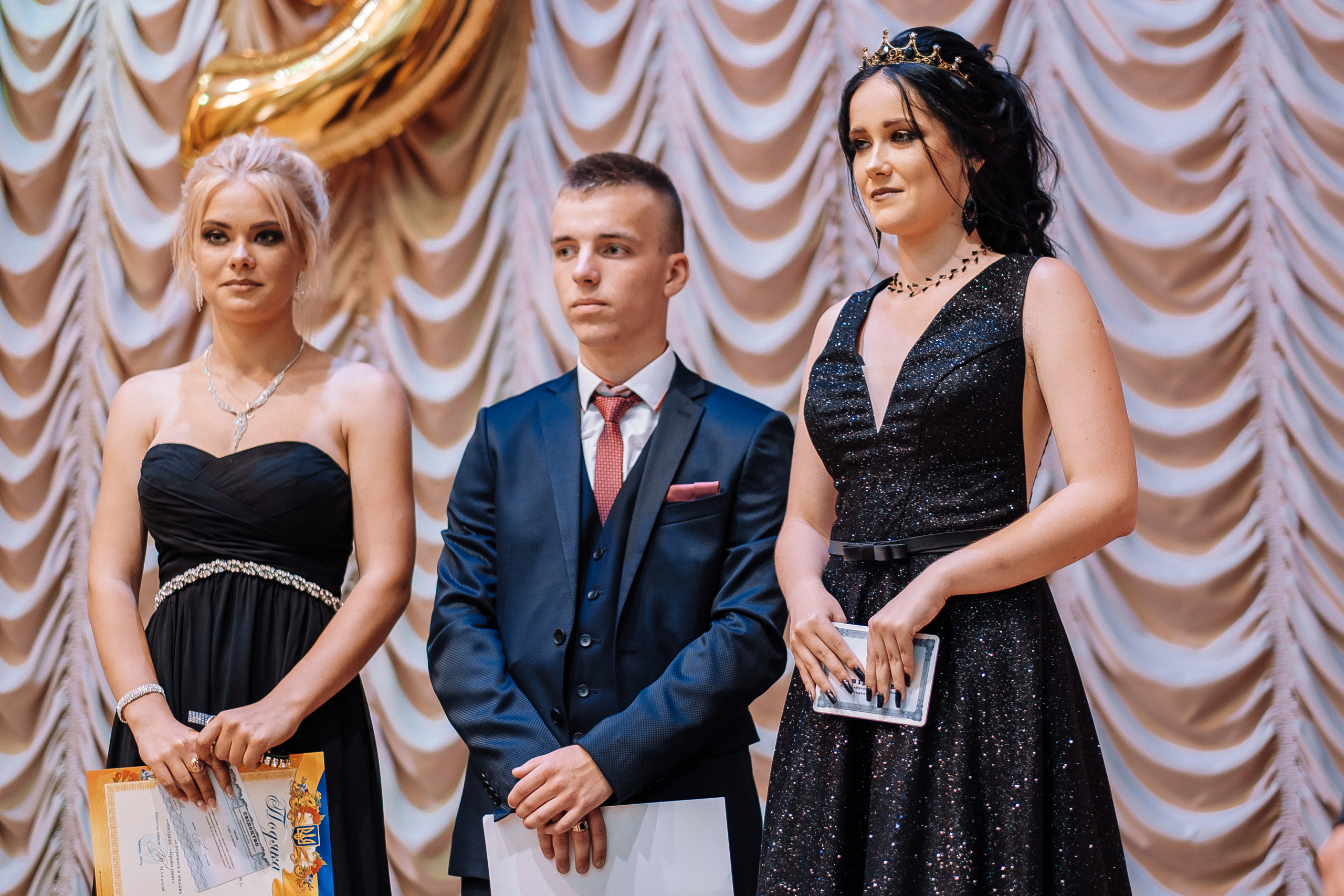 Выпускной школа номер 3. Хмельник. Ivan Skufinsky — wedding and family photographer in Vancouver