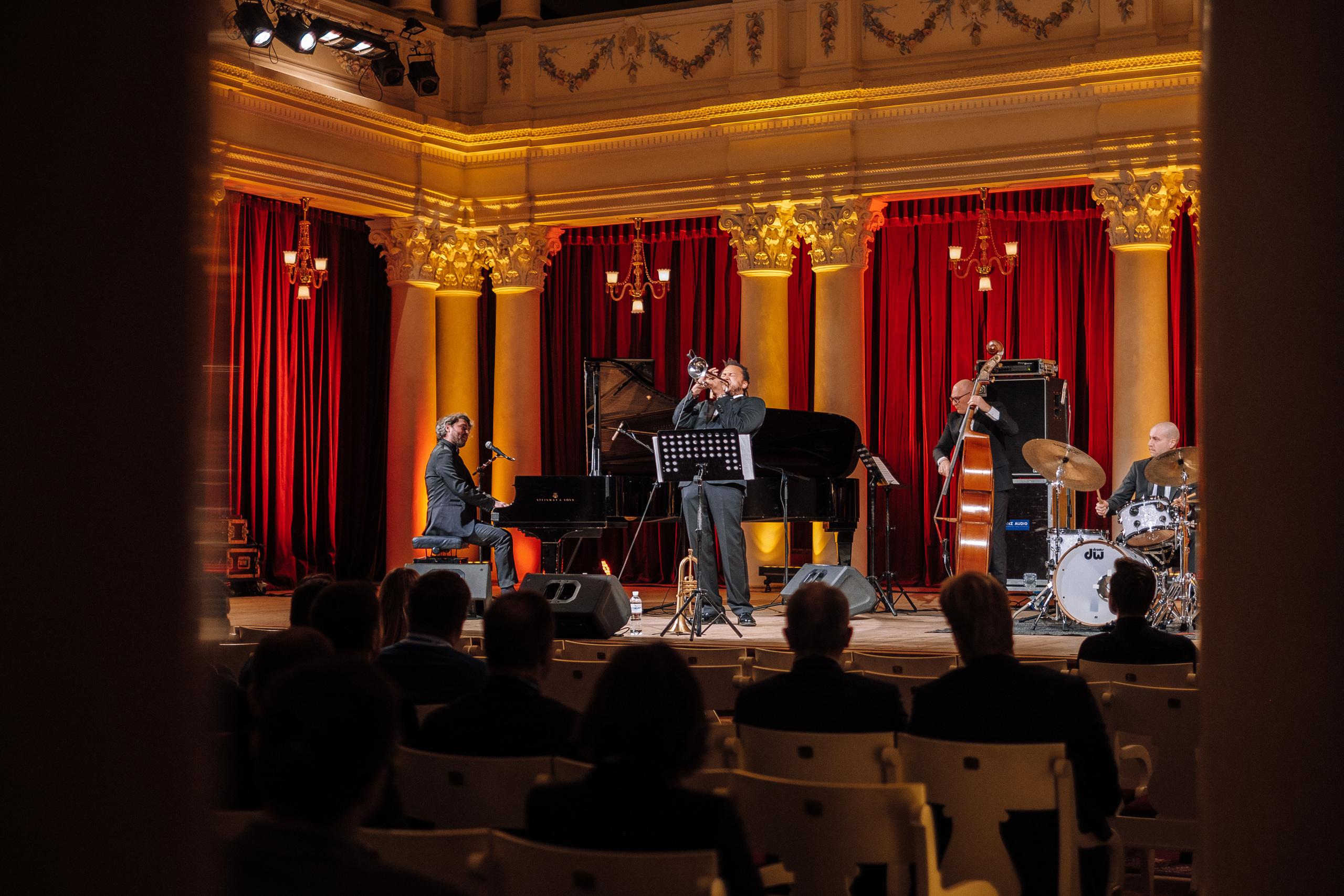 Deutsche Bank 10 years in Ukraine. Ivan Skufinsky — wedding and family photographer in Vancouver