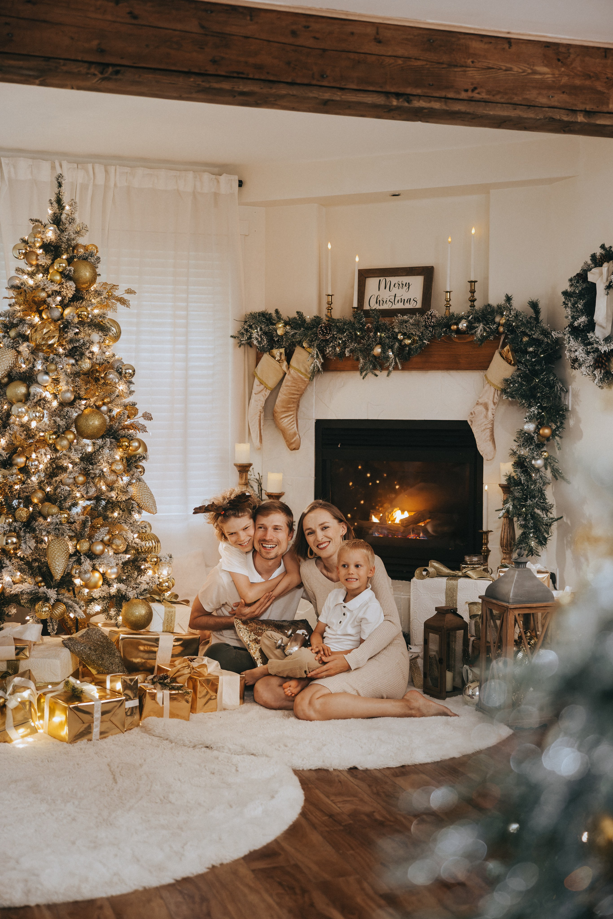 Christmas photo shoot 2025. Ivan Skufinsky — wedding and family photographer in Vancouver