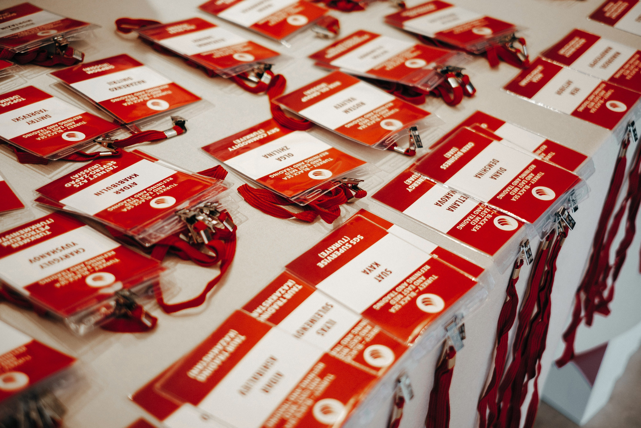 EXECUTIVE RETREAT Izmir Confidence Information Services. Ivan Skufinsky — wedding and family photographer in Vancouver